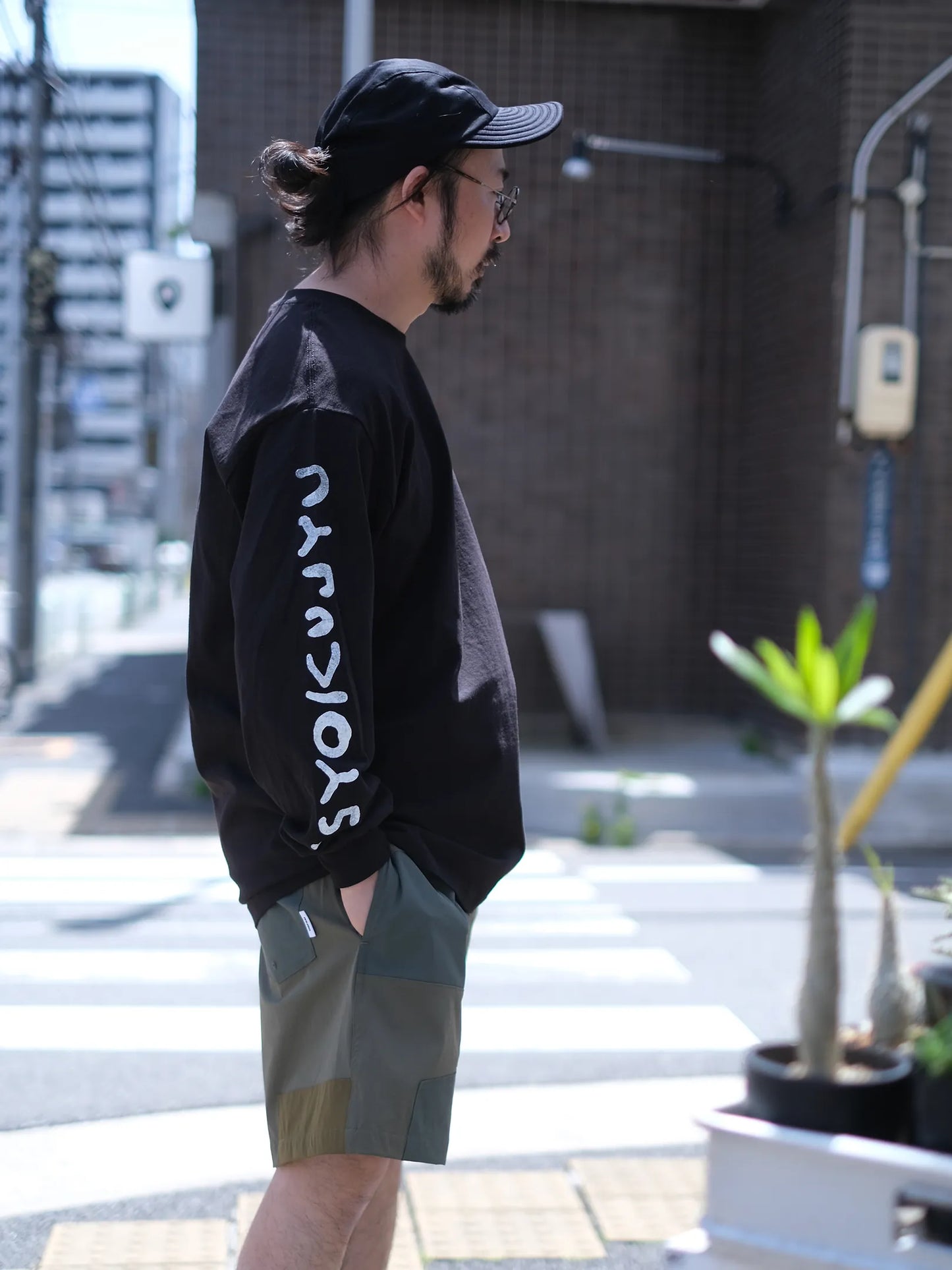 予約受付中!!ISYOKUJYU L/S Tee (BLACK)