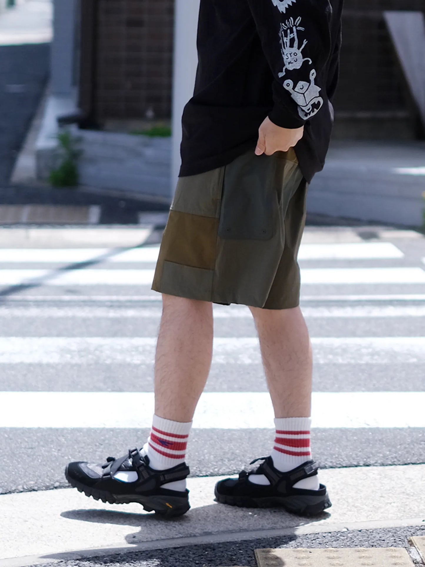 UNFRM "2WAY STRETCH PATCHWORK BAGGY SHORTS(2colors)"