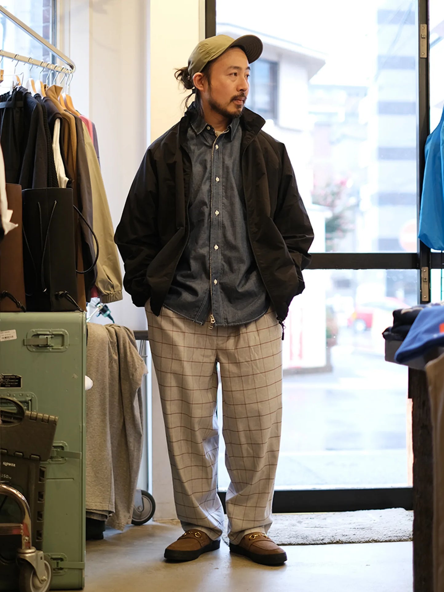 wonderland "Two Tuck Check Pants"