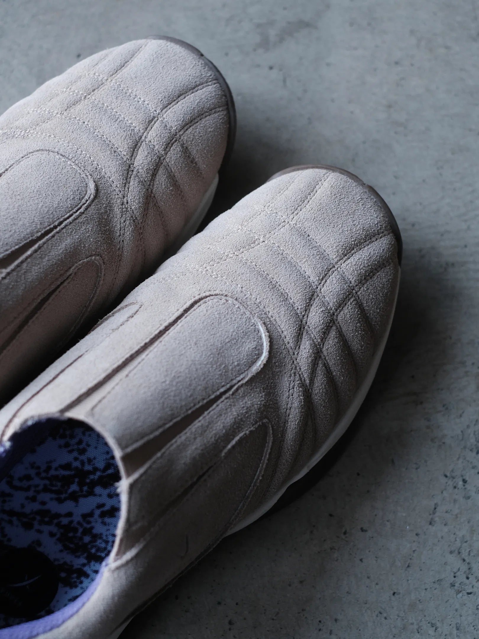 yuers "SEAGULL GRAY"