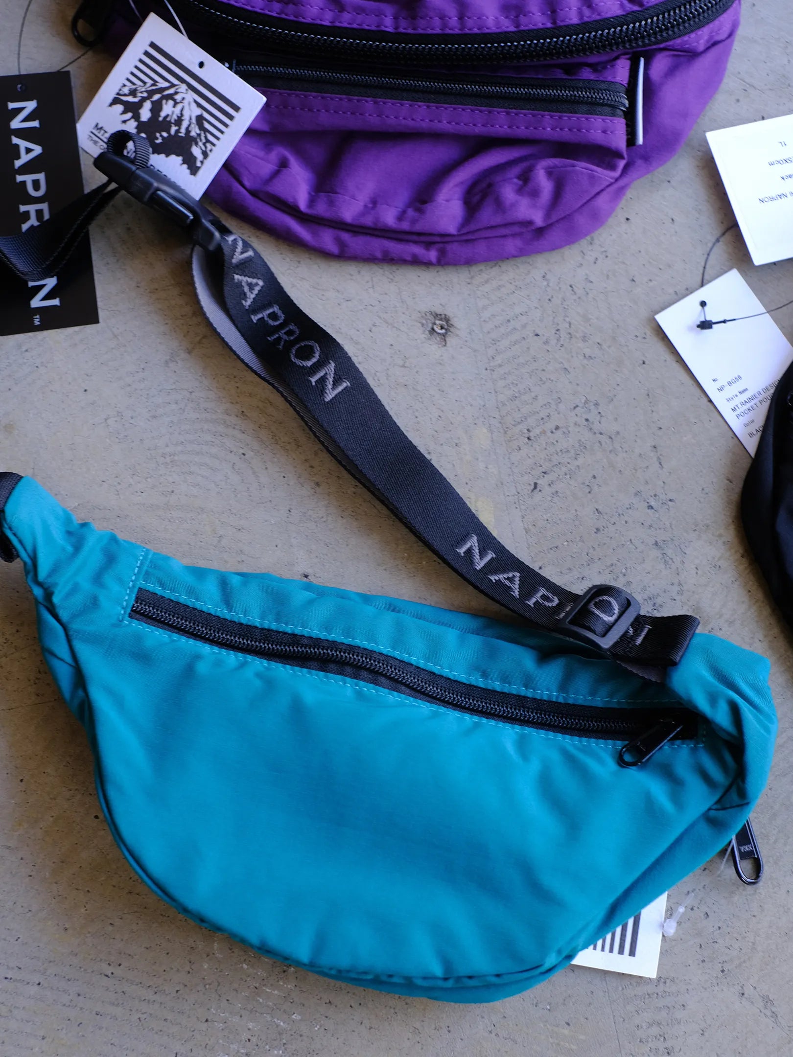 NAPRON "MT.RAINIER DESIGN 別注 POCKET POUCH(3colors)"