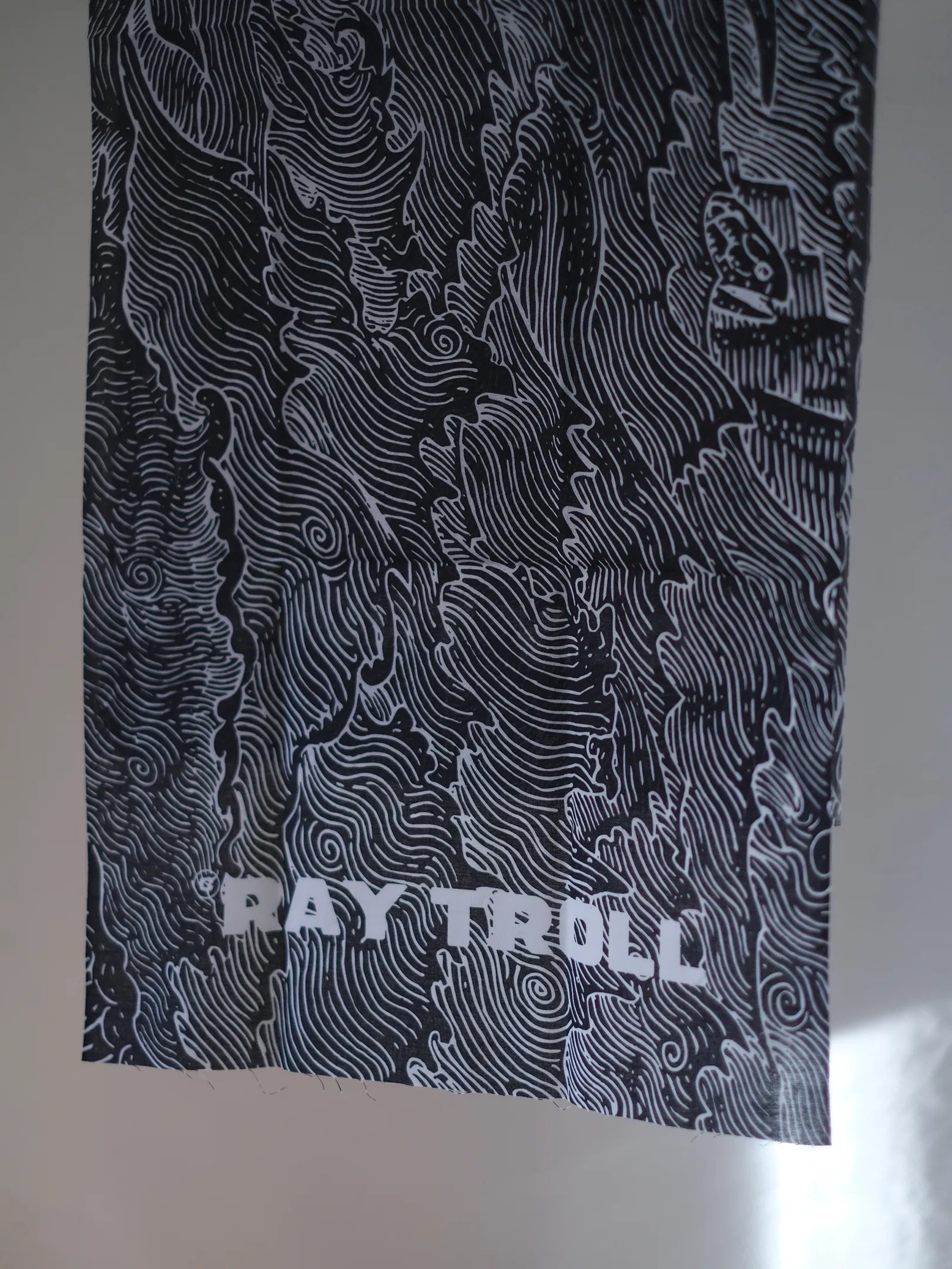 RAY TROLL "Wave Pattern TENUGUI(2colors)"