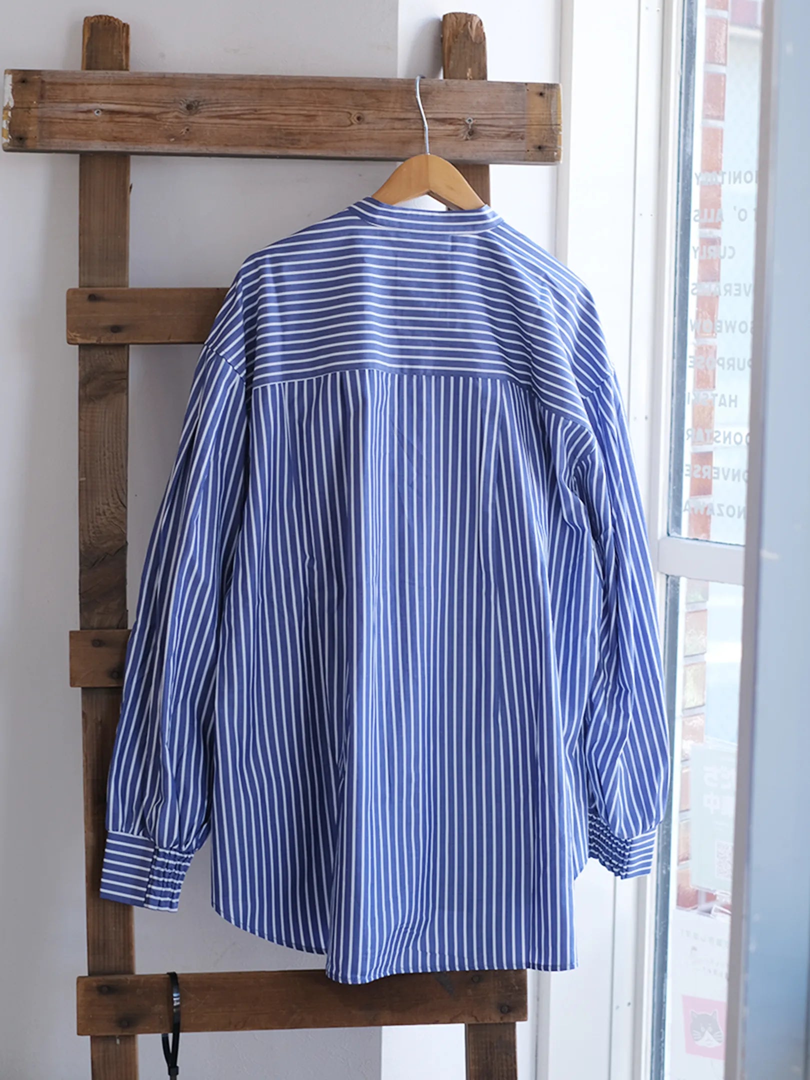 Kha:ki "GOLD DOT SHIRT"