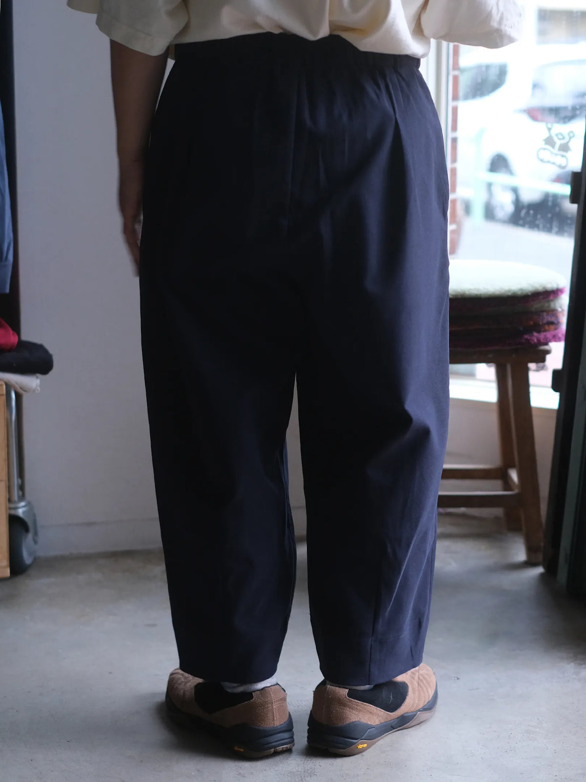 norbit by Hiroshi Nozawa "Tech Wool Cropped Easy Pants(NAVY)"