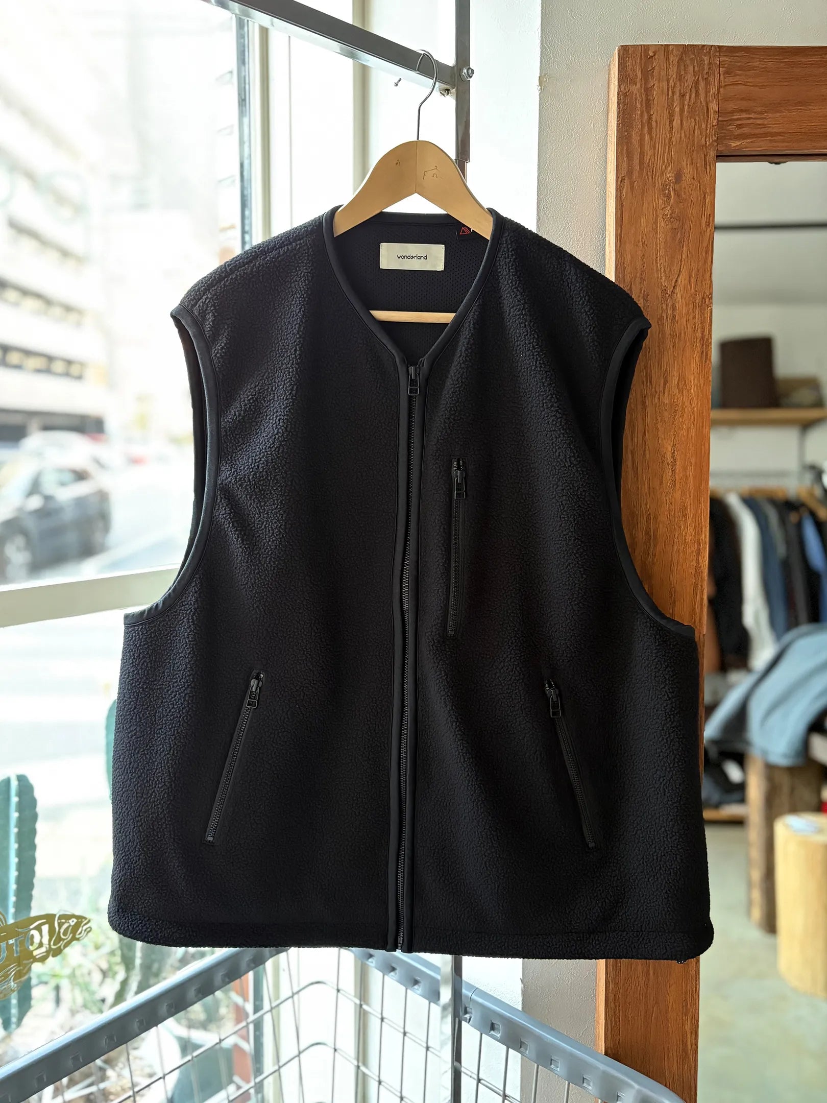 wonderland "Light Jacket"