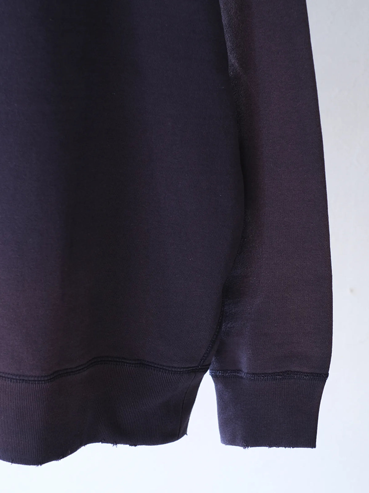 Kha:ki "DAMAGE SWEAT SHIRT -My MUSE-(2colors)"