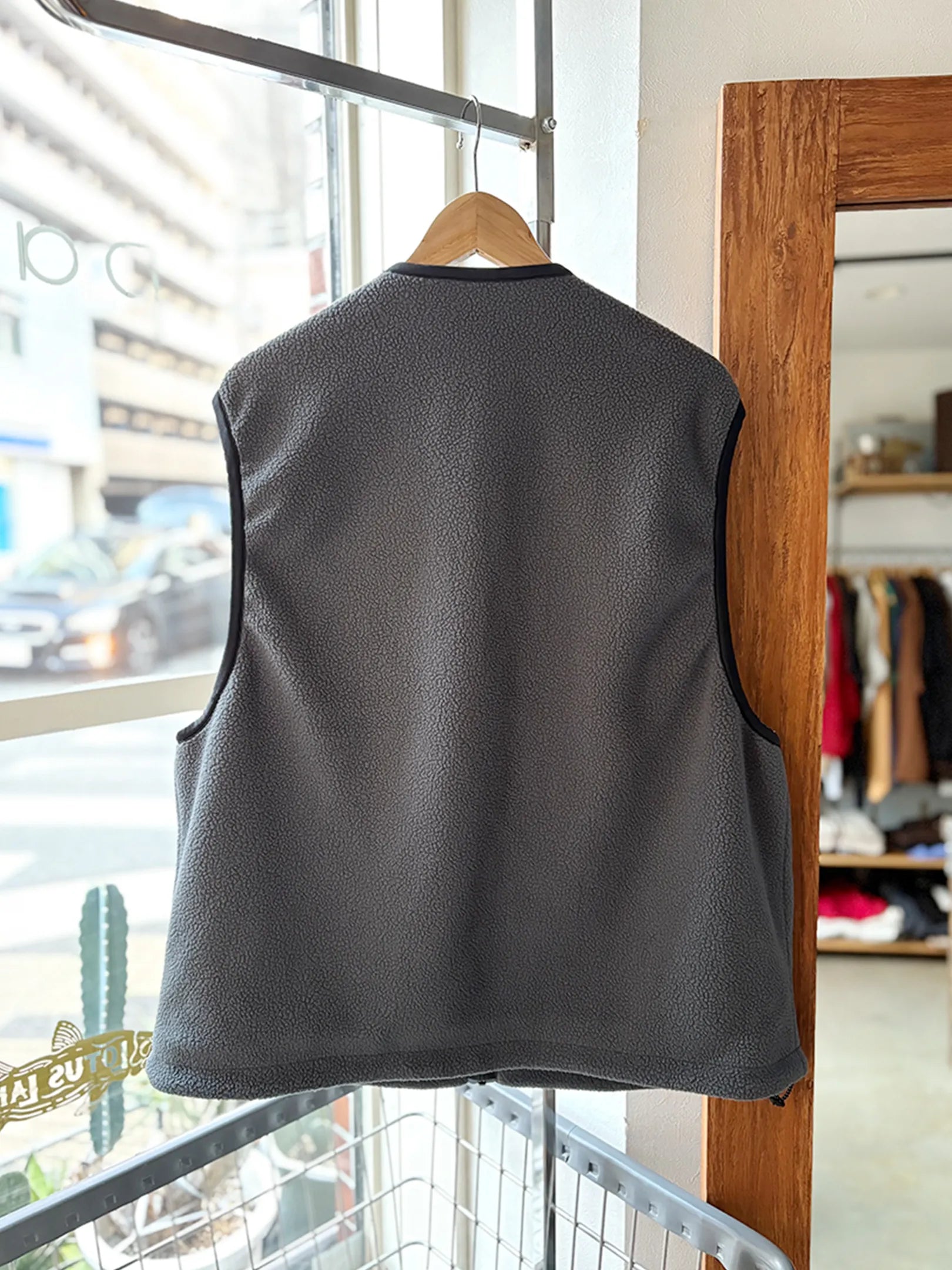 wonderland "Light Jacket"