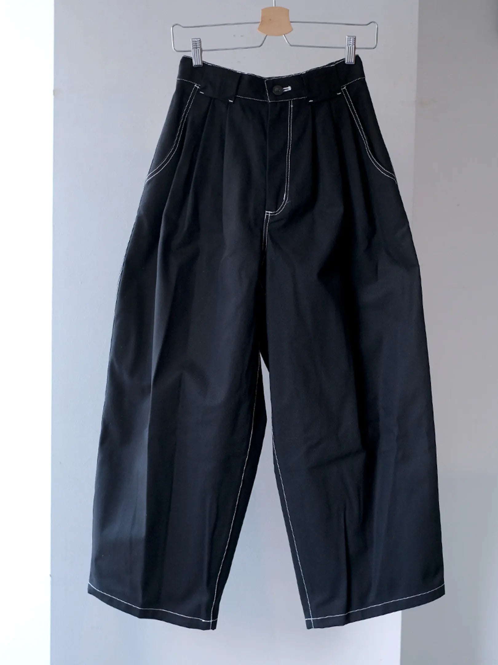 manon "VINTAGE SERGE THREE TUCK WIDE PANTS"