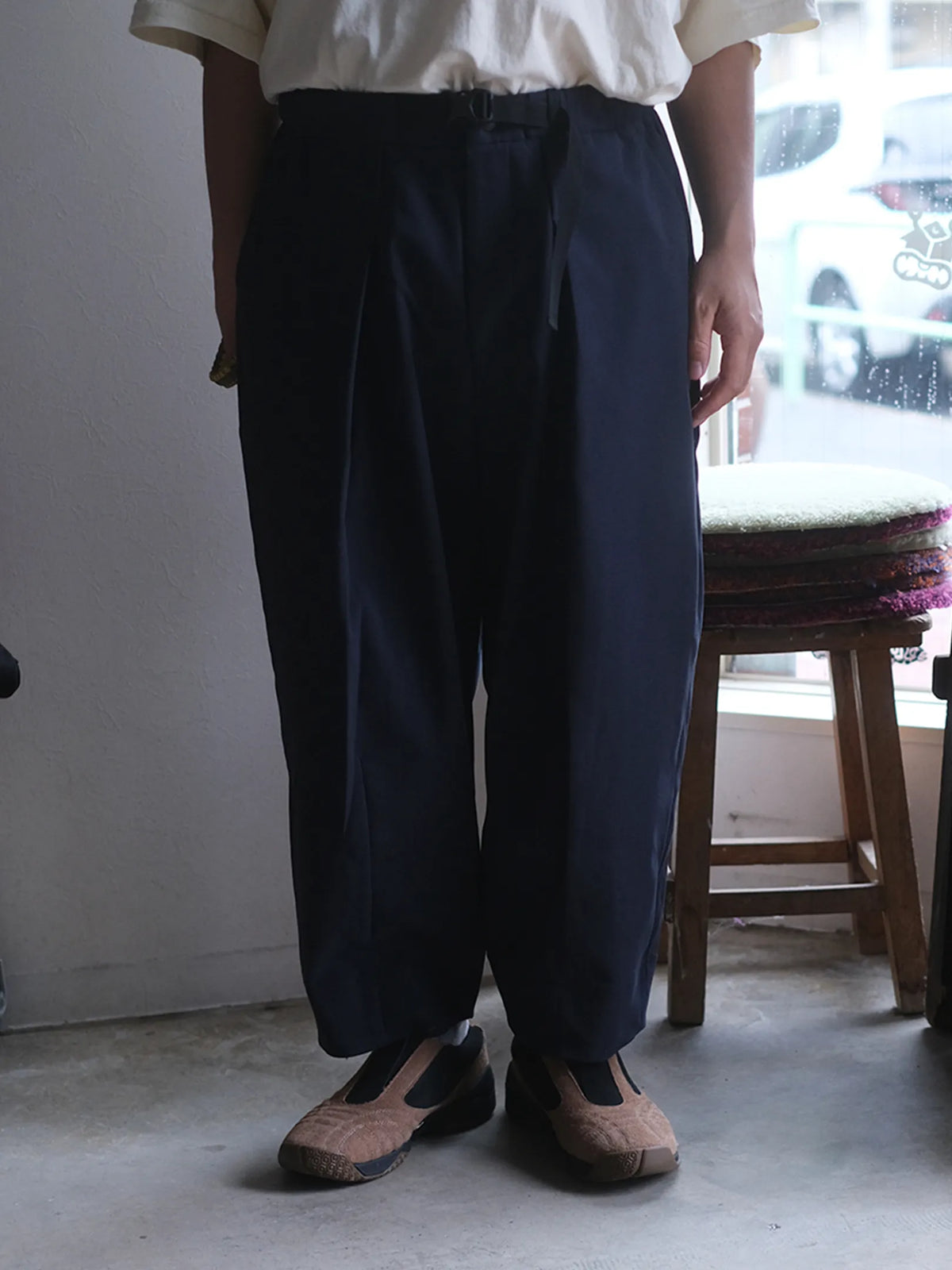 norbit by Hiroshi Nozawa "Tech Wool Cropped Easy Pants(NAVY)"