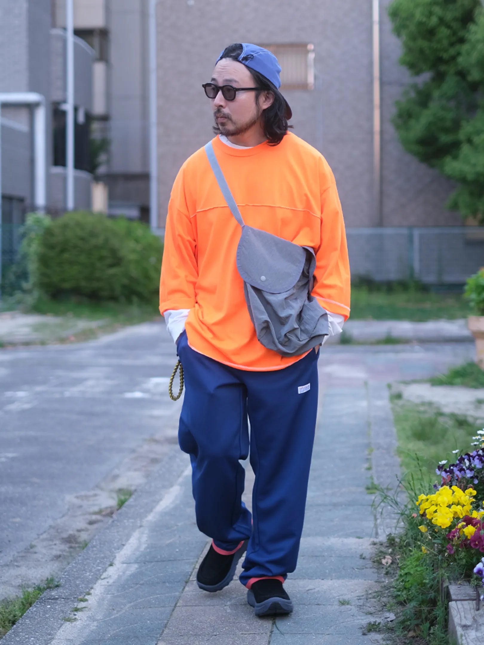 GILDAN CUSTOM DABO SLEEVE L/S Tee (NEON ORANGE)