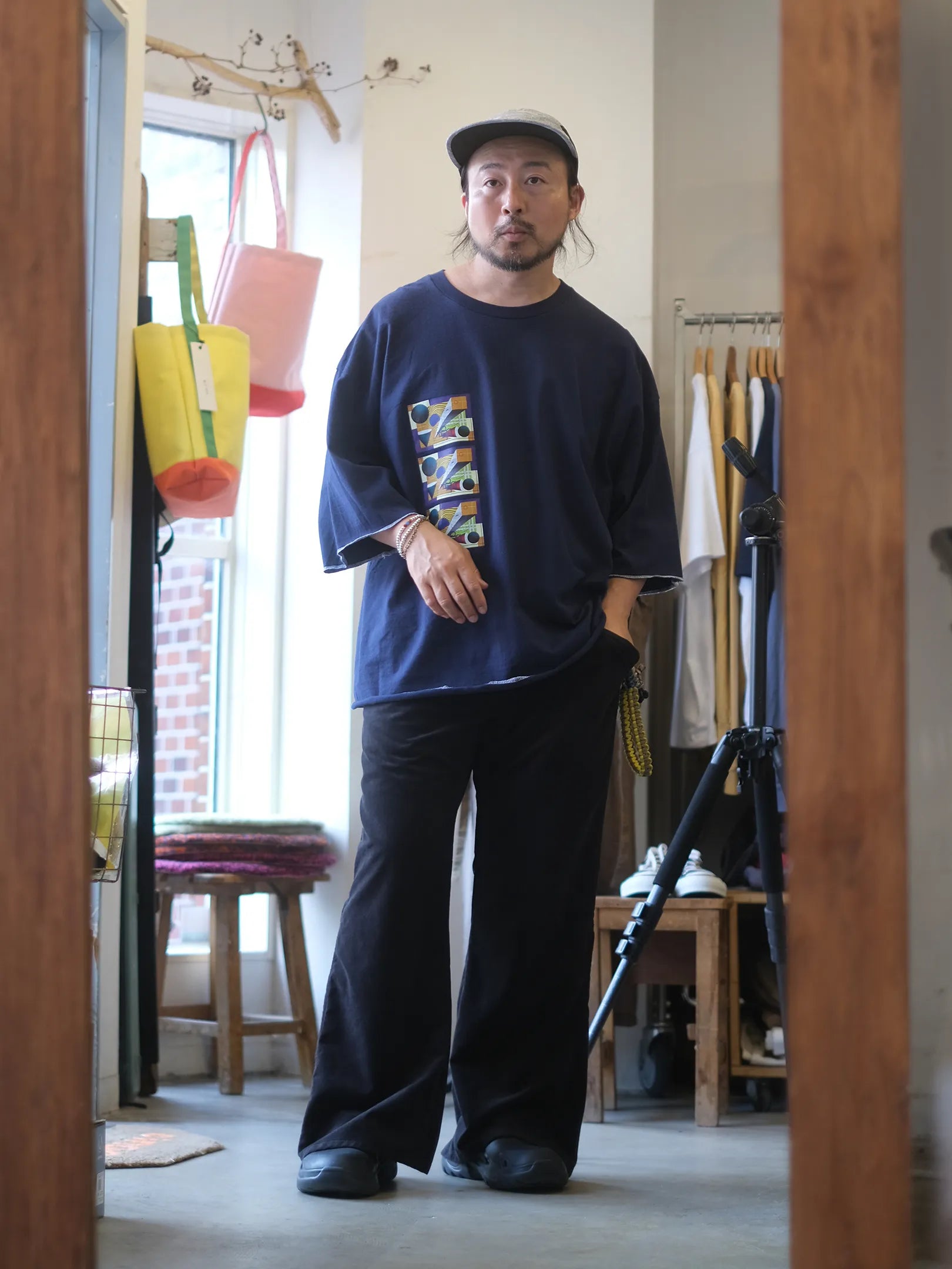 GILDAN CUSTOM DABO SLEEVE  Tee (NAVY HALF with PANIO REPUBLIC)