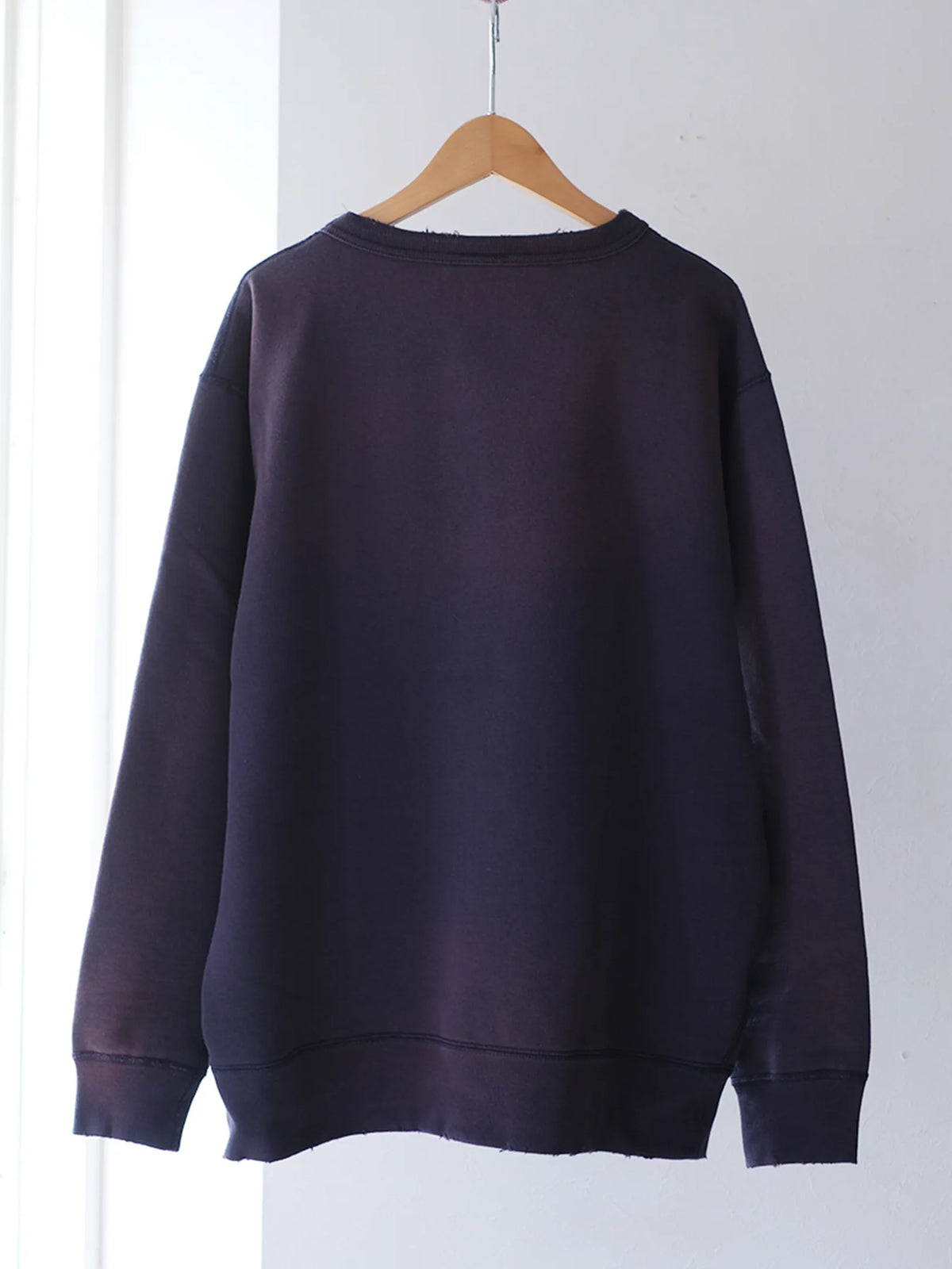 Kha:ki "DAMAGE SWEAT SHIRT -My MUSE-(2colors)"