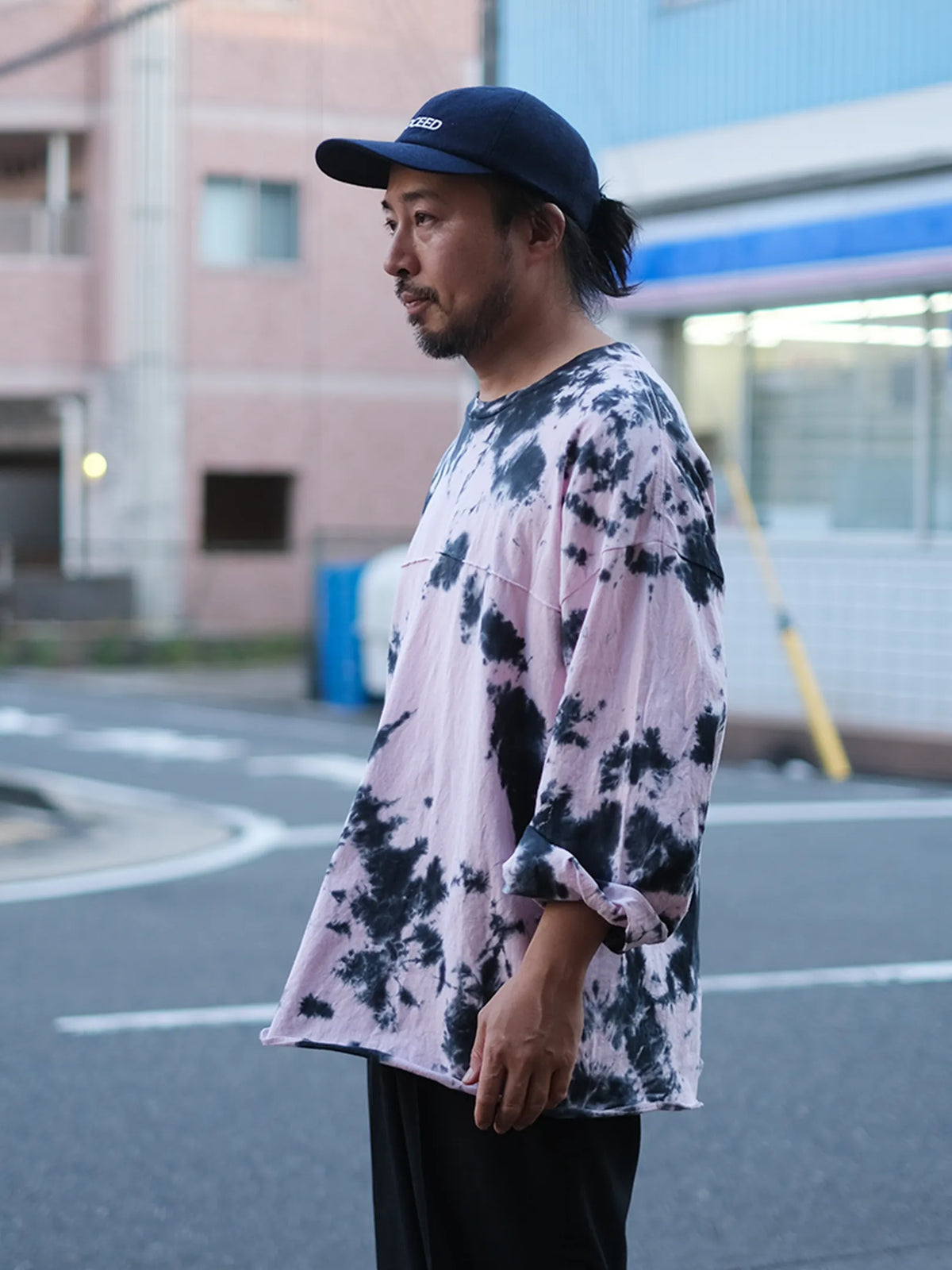 GILDAN CUSTOM TIE-DYE DABO SLEEVE  Tee (LT.PINK: LONG )
