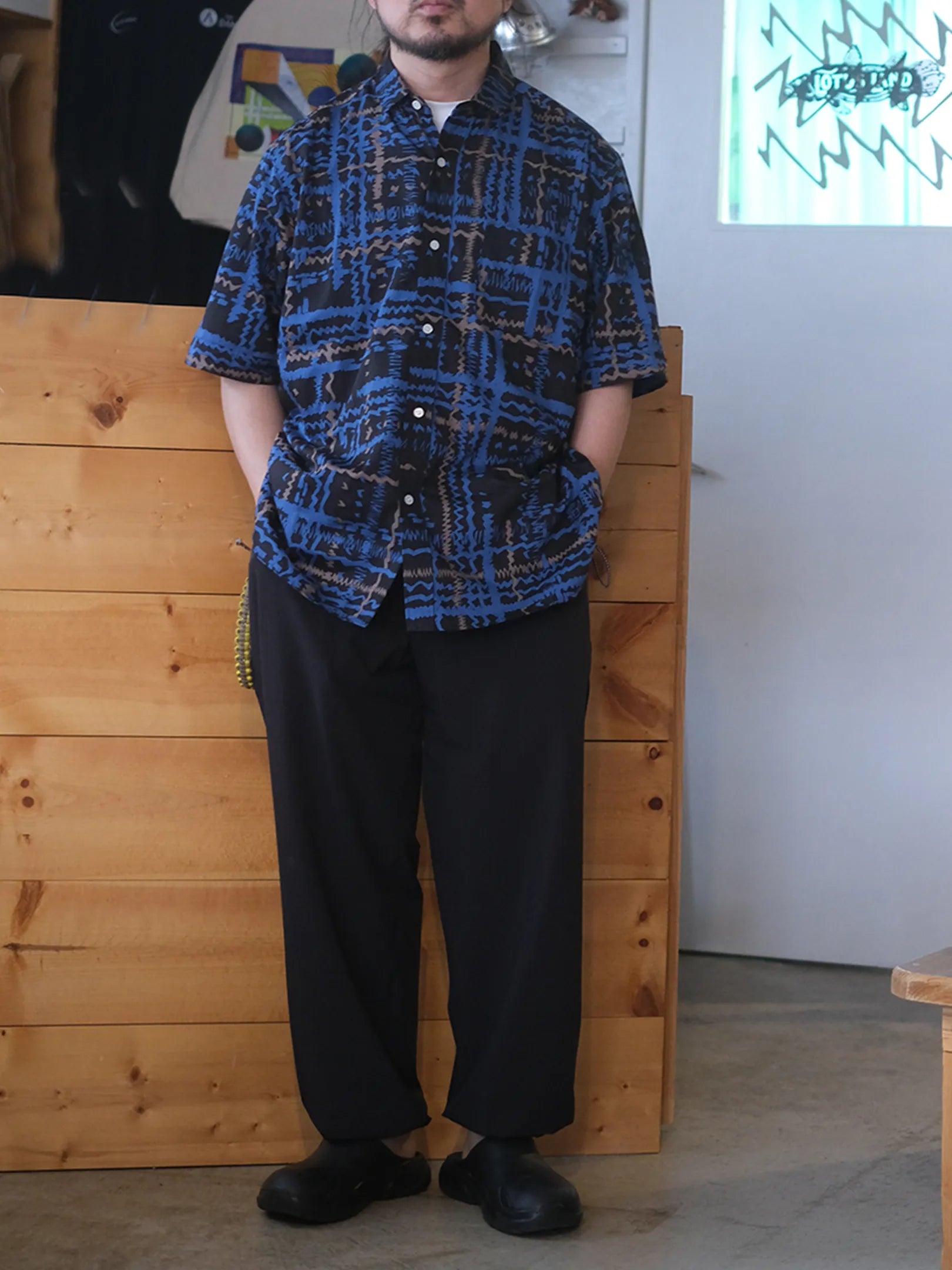 weac. "FLORIST" (BLUE×BLACK)