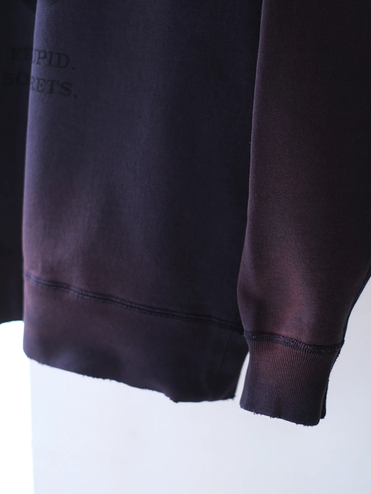 Kha:ki "DAMAGE SWEAT SHIRT -My MUSE-(2colors)"