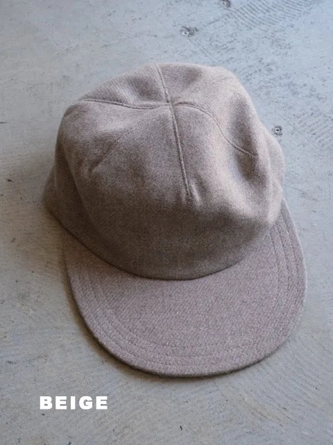 FOUND FEATHER "1 Panel Baseball Cap"