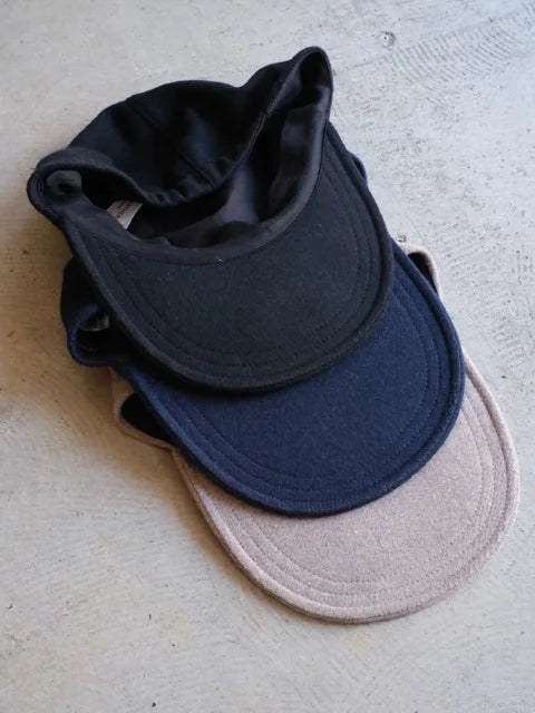 FOUND FEATHER "1 Panel Baseball Cap"