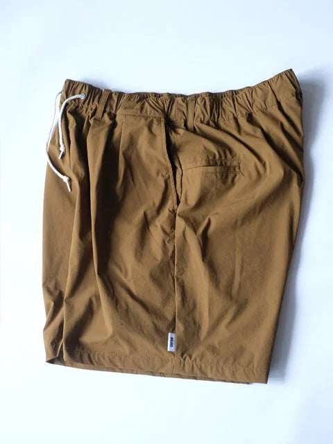 UNFRM "2WAY DRY STRETCH TWO-TUCK BAGGY SHORTS(2colors)"