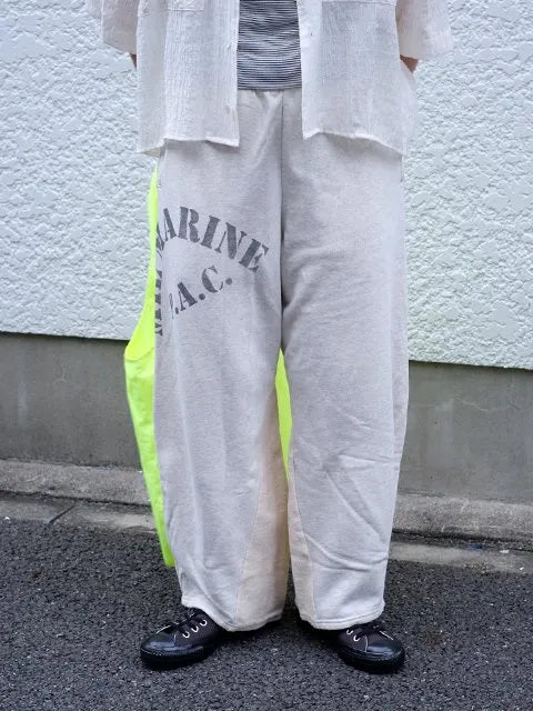 Kha:ki "REMAKE SWEAT OVAL PANTS(2colors) "