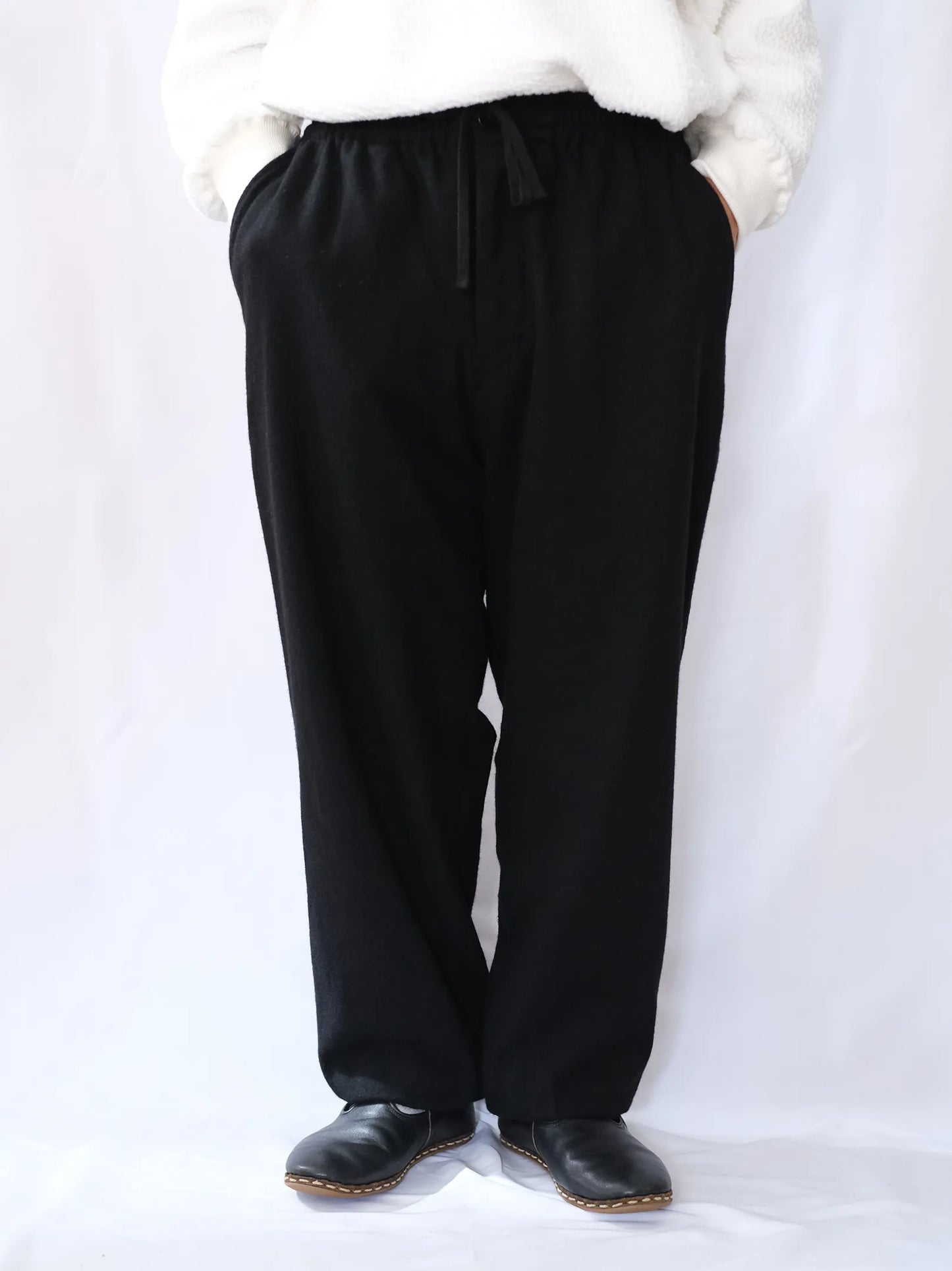 UNFRM "TOP FLANO by BISHU JOGGER PANTS"