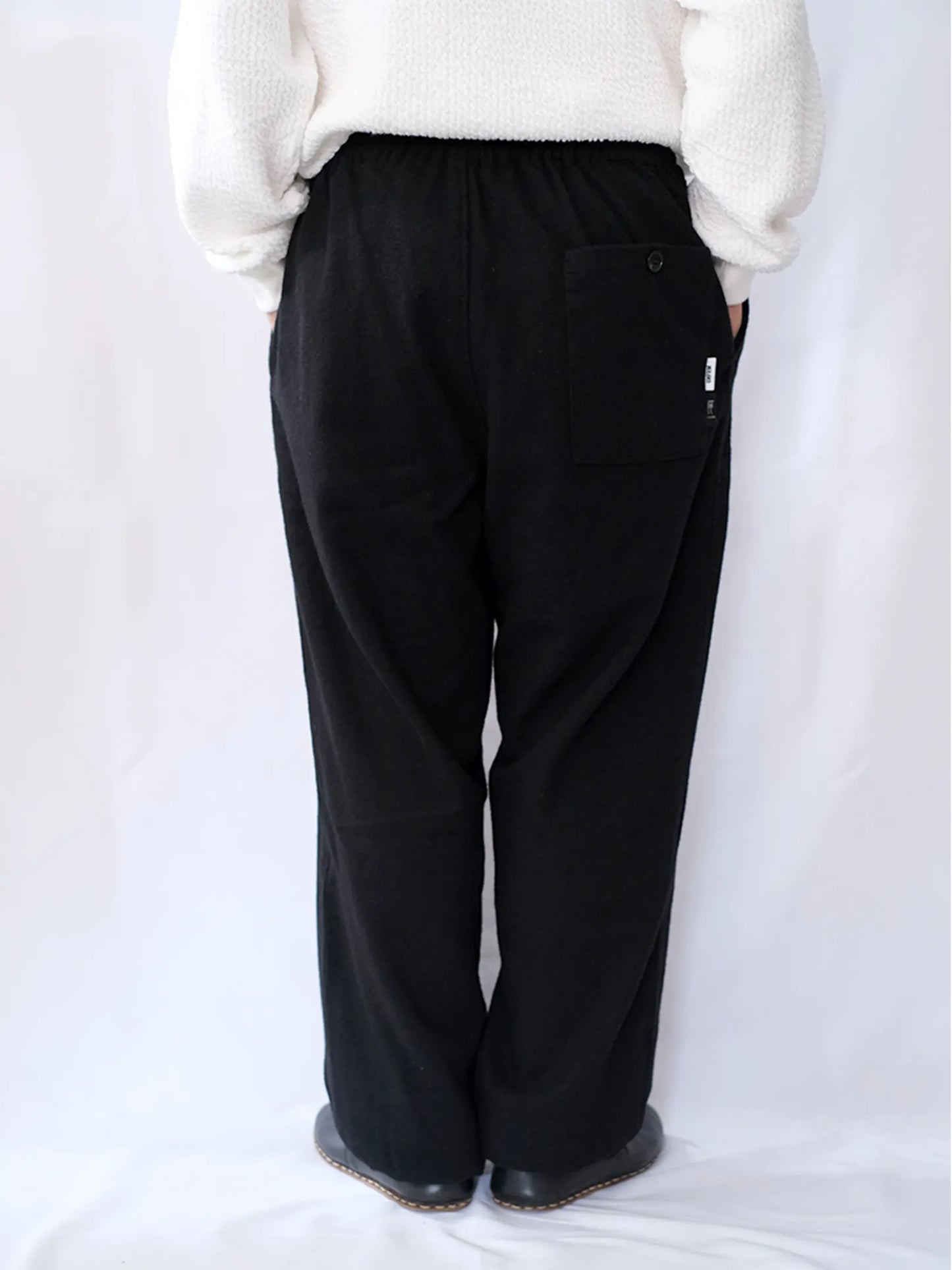 UNFRM "TOP FLANO by BISHU JOGGER PANTS"