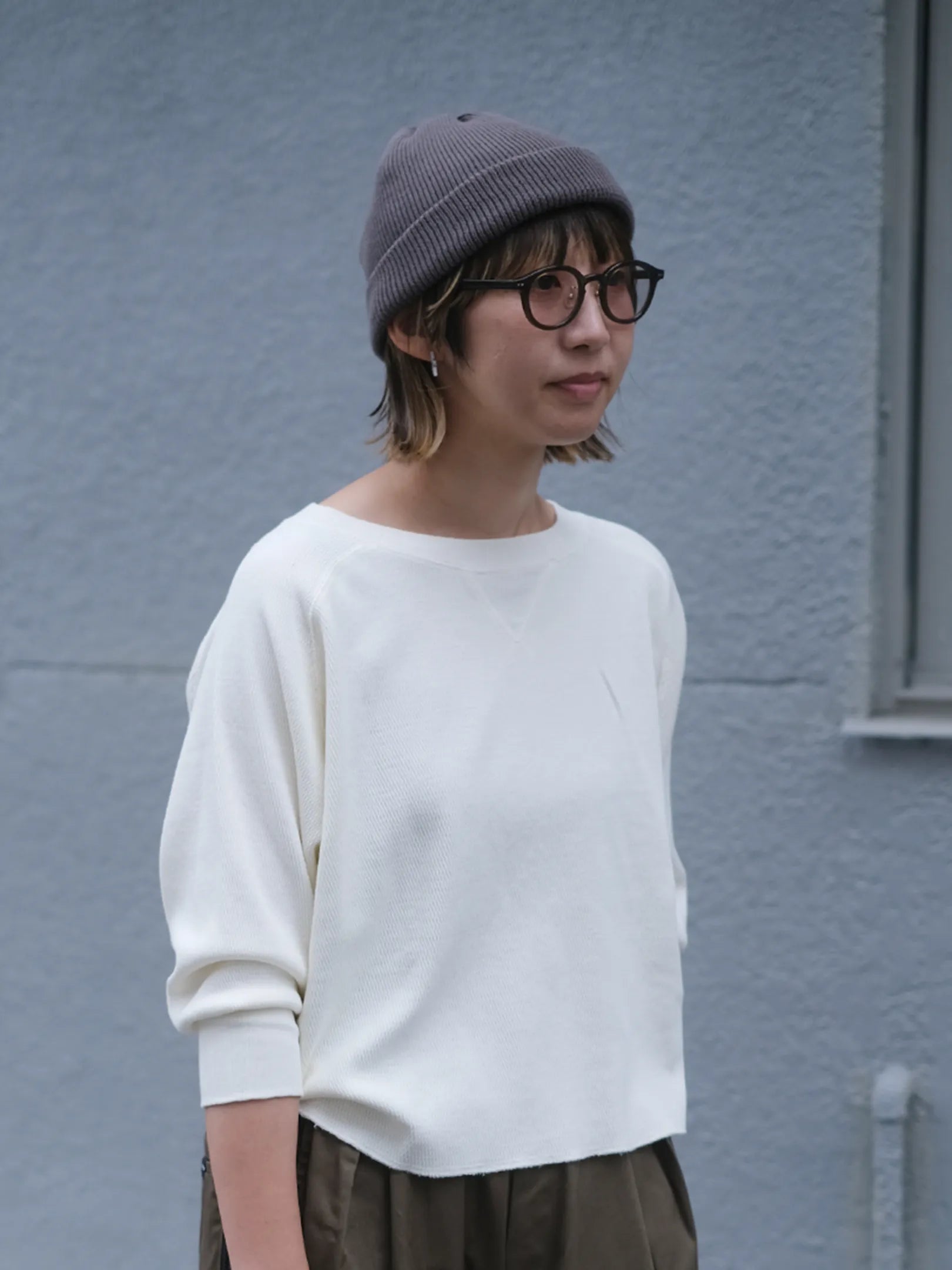 Kha:ki "HONEYCOMB 8th SLEEVE TOP(2colors)"