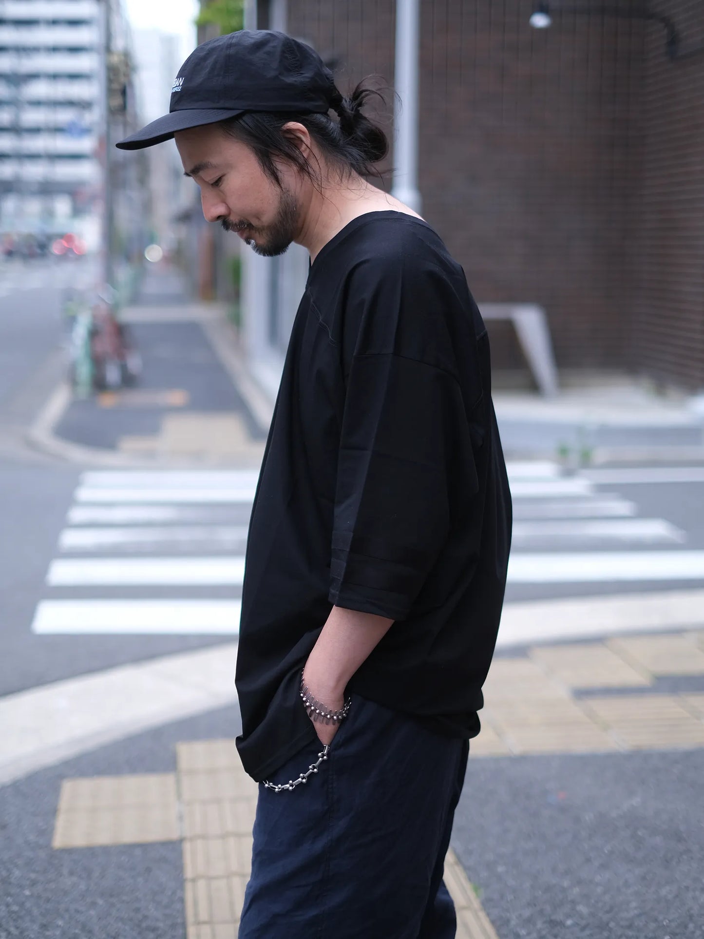 THE SUNNY "FOOTBALL T-SHIRT(BLACK)"
