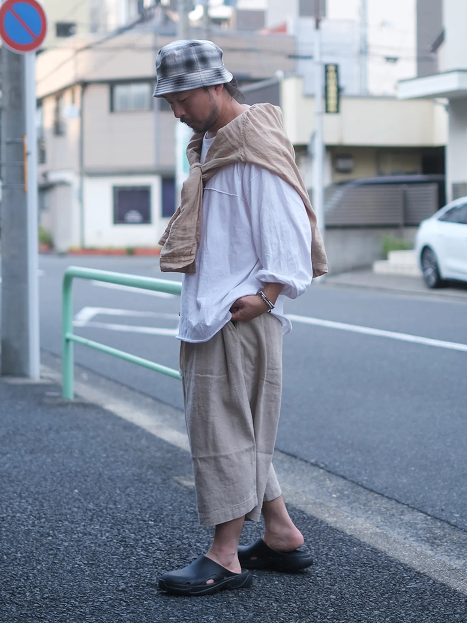 児島新鮮組  "BIG BULB SHORTS (BEIGE)"