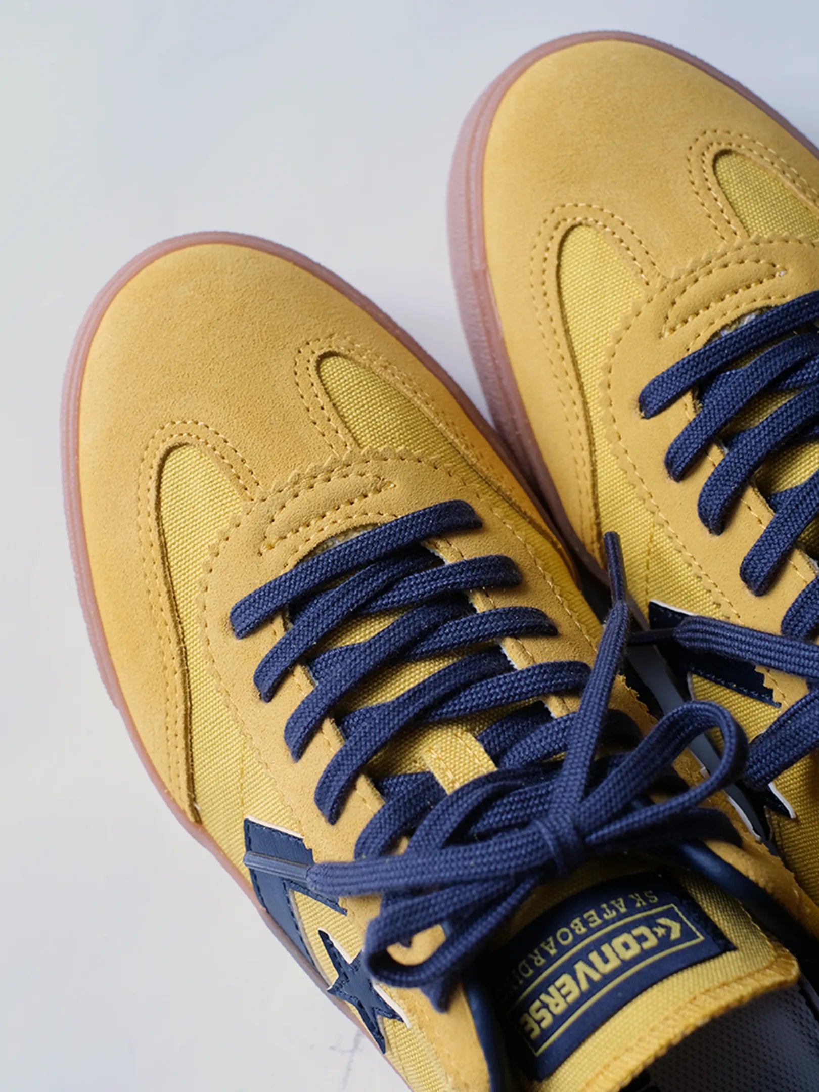 CONVERSE "ROADCLASSIC SK OX(YELLOW)"