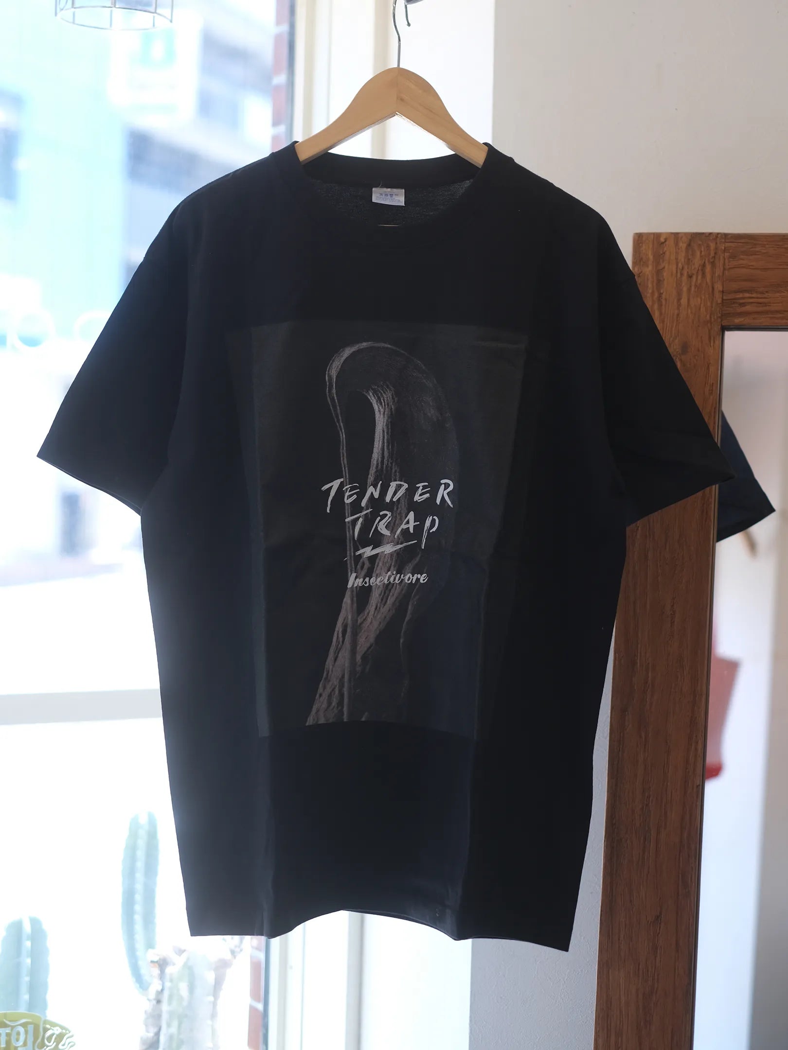 Panio archive collection　"TENDER TRAP" Tee