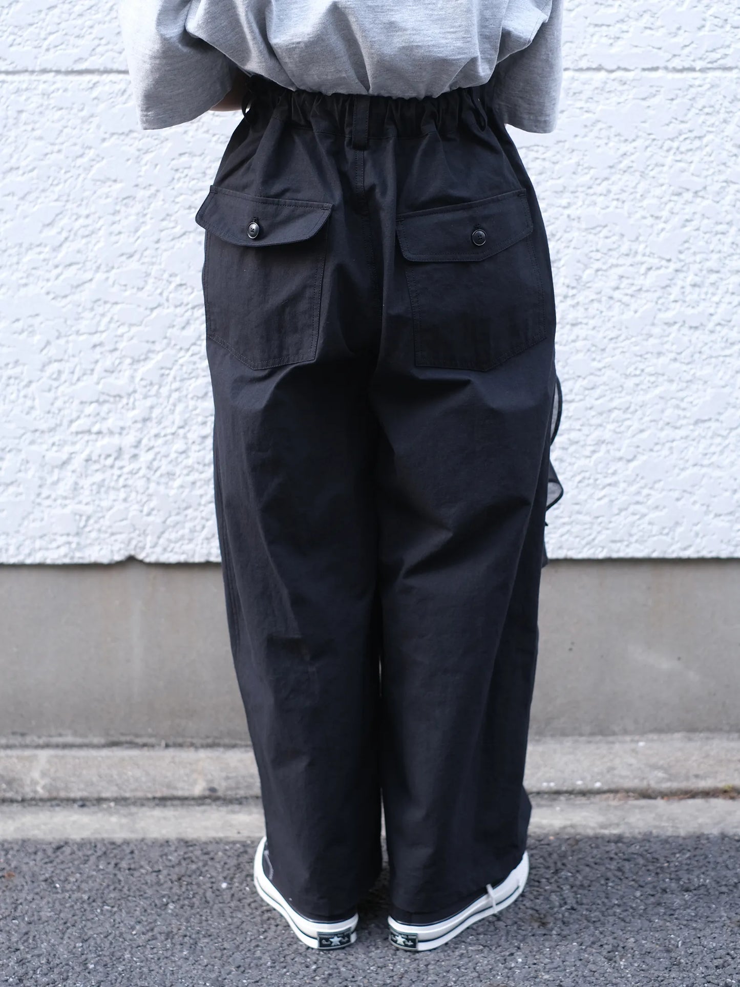 manon "LIP CLOTHTHREE TUCKWIDE PANTS(2colors)"