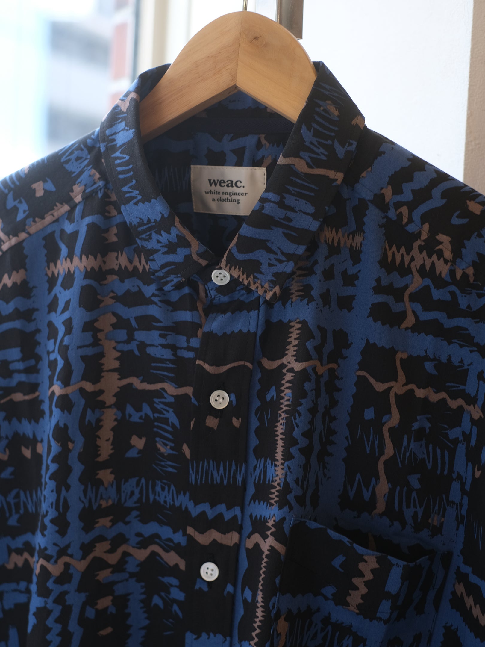 weac. "FLORIST" (BLUE×BLACK)