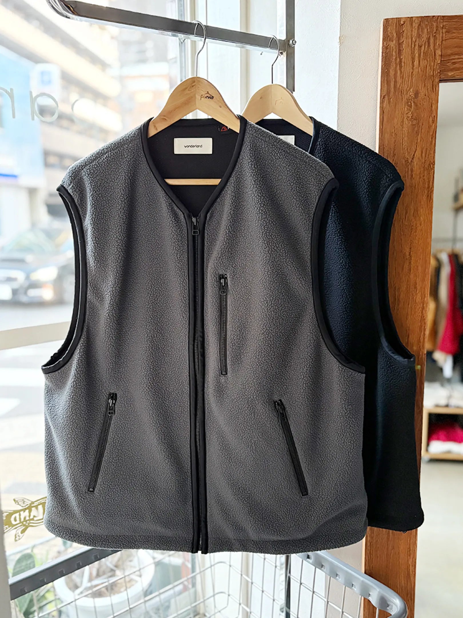 wonderland "Light Jacket"