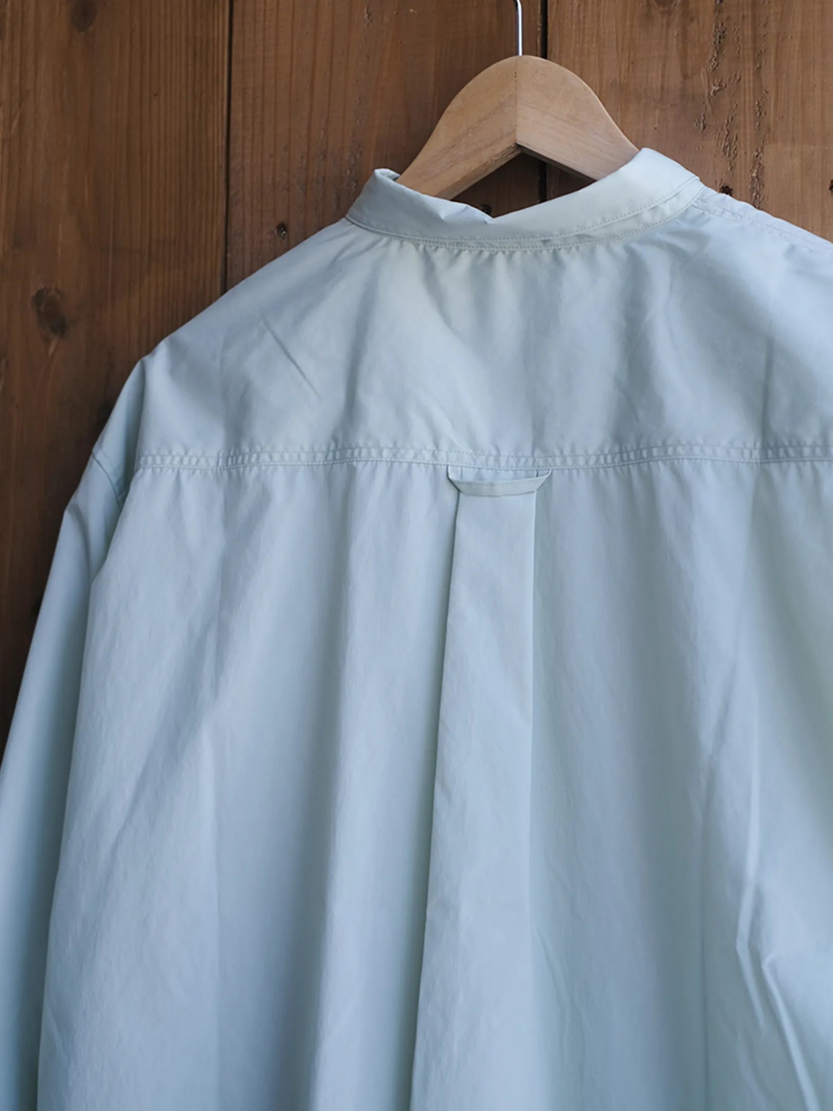 wonderland  "Simple Shirts"