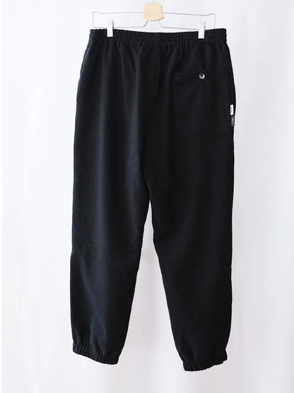 UNFRM "TOP FLANO by BISHU JOGGER PANTS"