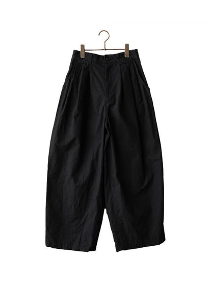 manon "LIP CLOTHTHREE TUCKWIDE PANTS(2colors)"