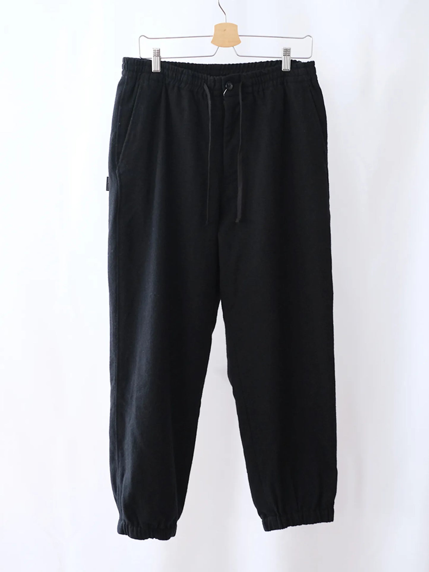 UNFRM "TOP FLANO by BISHU JOGGER PANTS"