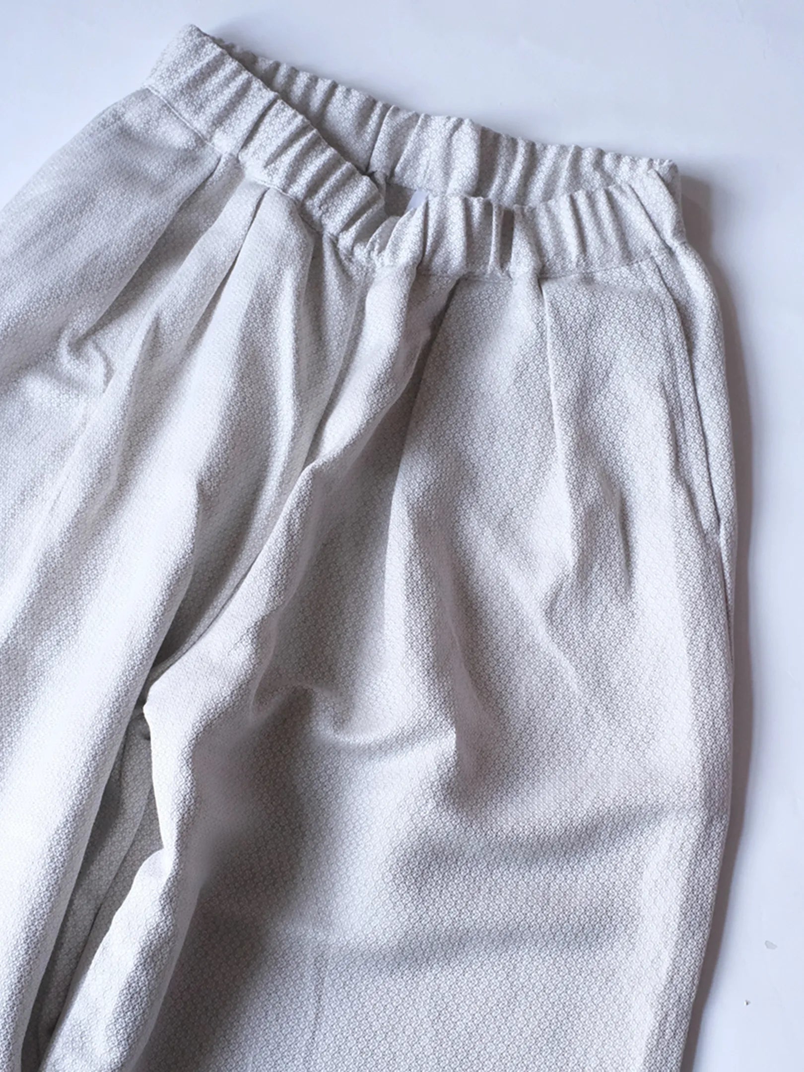 ATPOVA/ARTE POVERA "セレモニー リネンポリエステル混 2タックイージーPT"