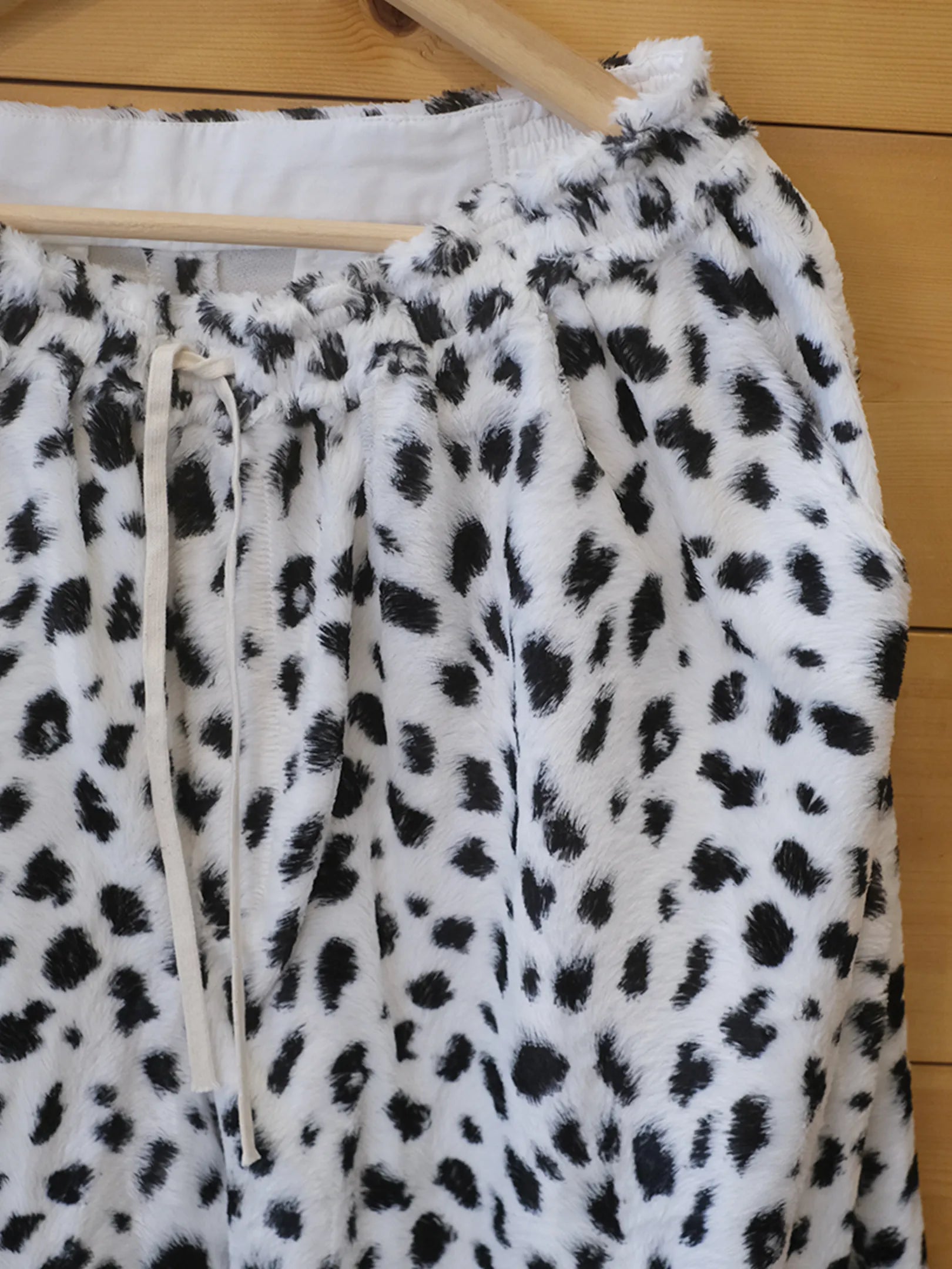 児島新鮮組  "BIG BULB SHORTS ( DALMATIAN FUR)"