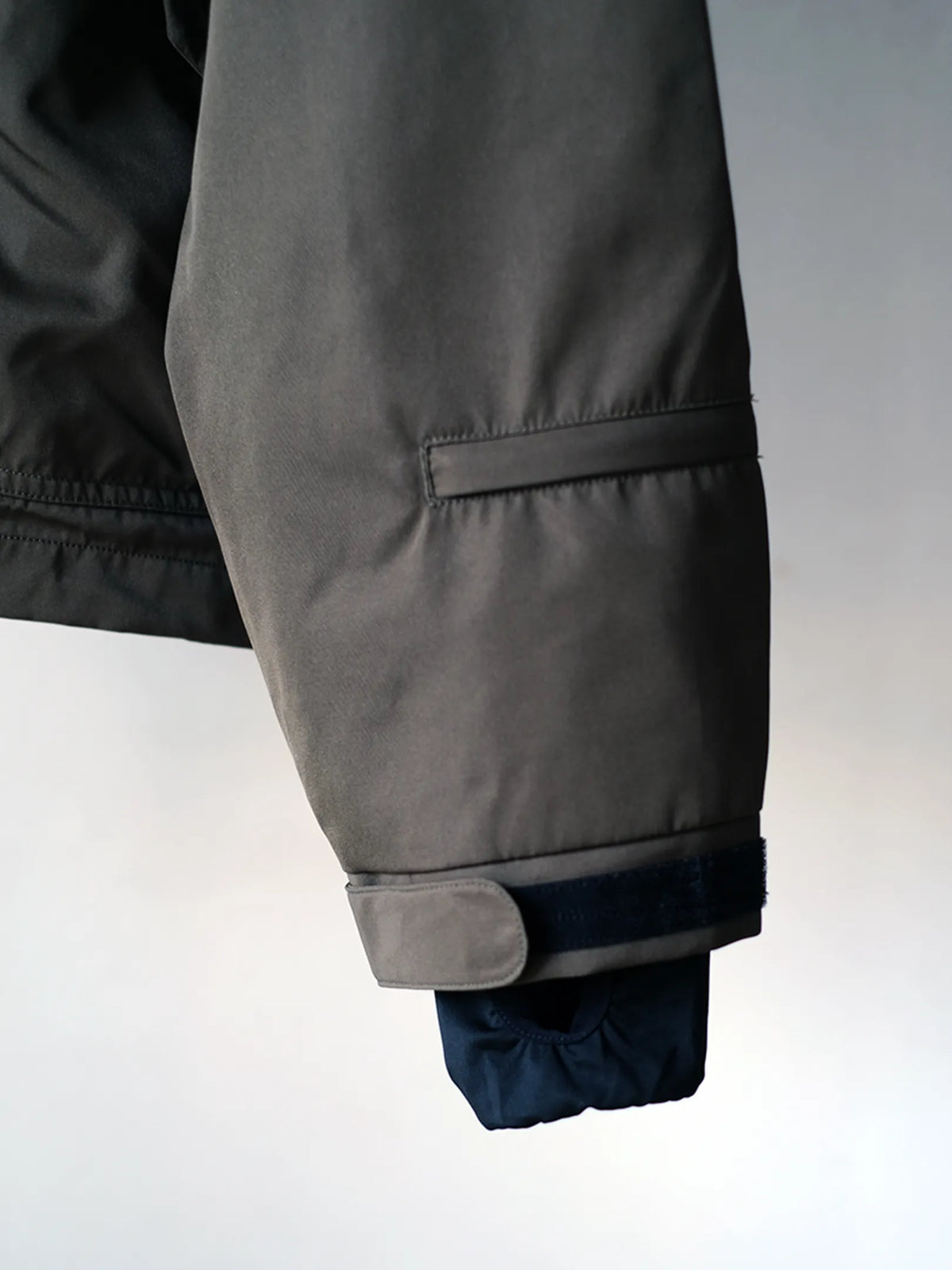 UNFRM "2WAY FLIGHT JACKET" (OLIVE)