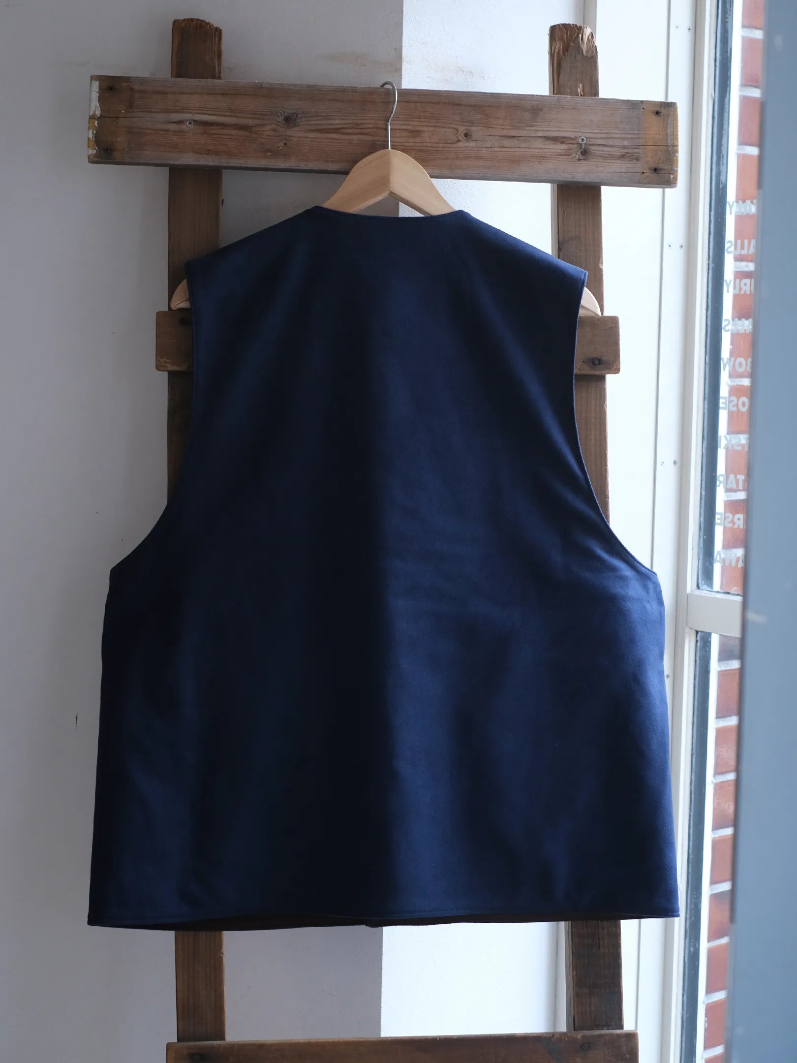 THE SUNNY "TECH SUEDE VEST(2colors)"