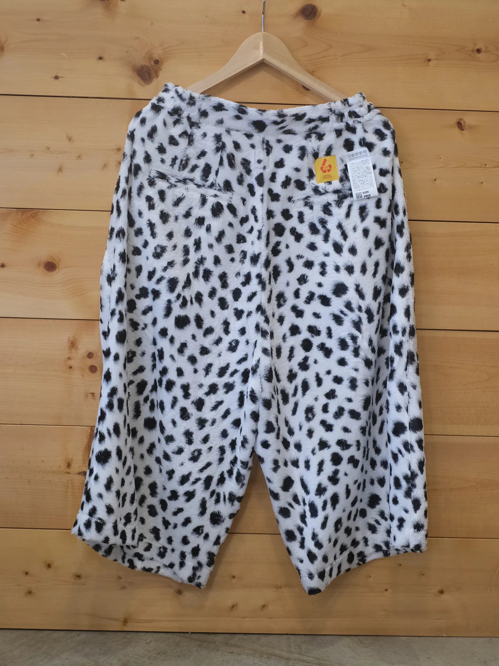 児島新鮮組  "BIG BULB SHORTS ( DALMATIAN FUR)"