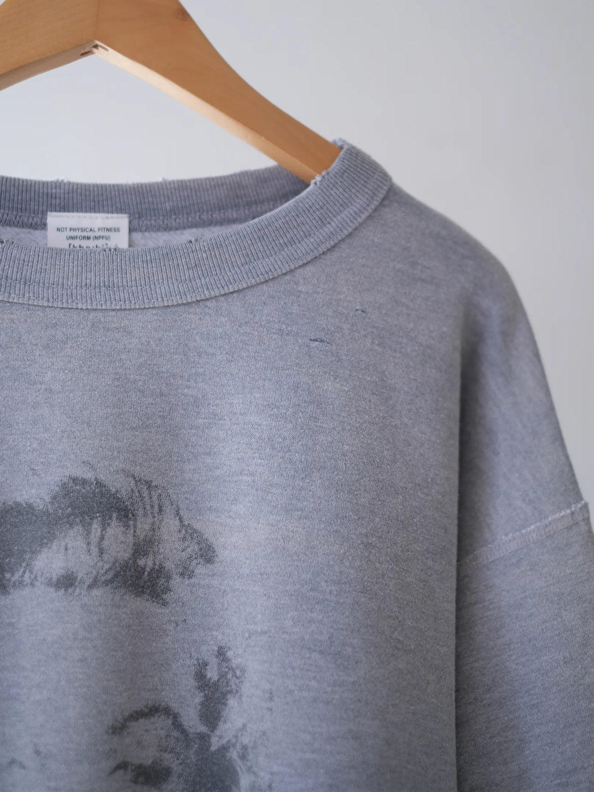 Kha:ki "DAMAGE SWEAT SHIRT -My MUSE-(2colors)"