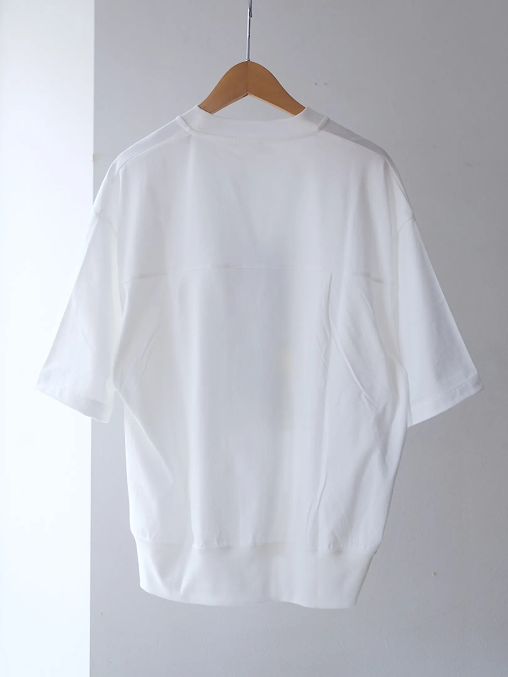 manon "BOUQUET PRINT TEE"(2colors)