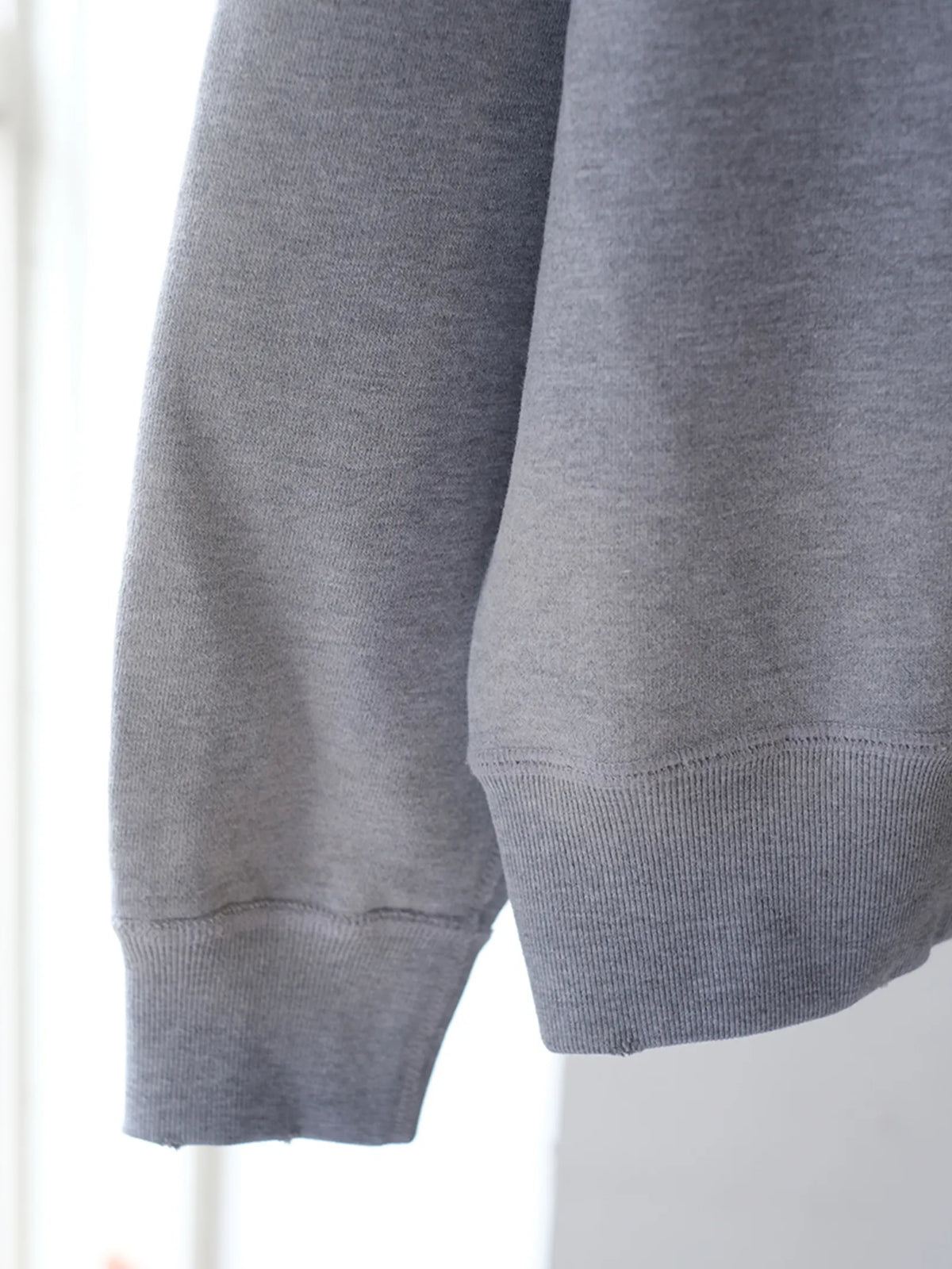 Kha:ki "DAMAGE SWEAT SHIRT -My MUSE-(2colors)"