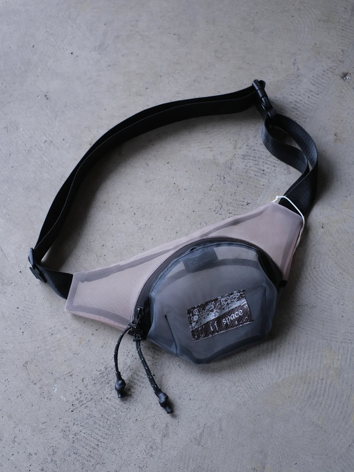 if space "Waist Mini Pack - High Mesh Beige×Grey"