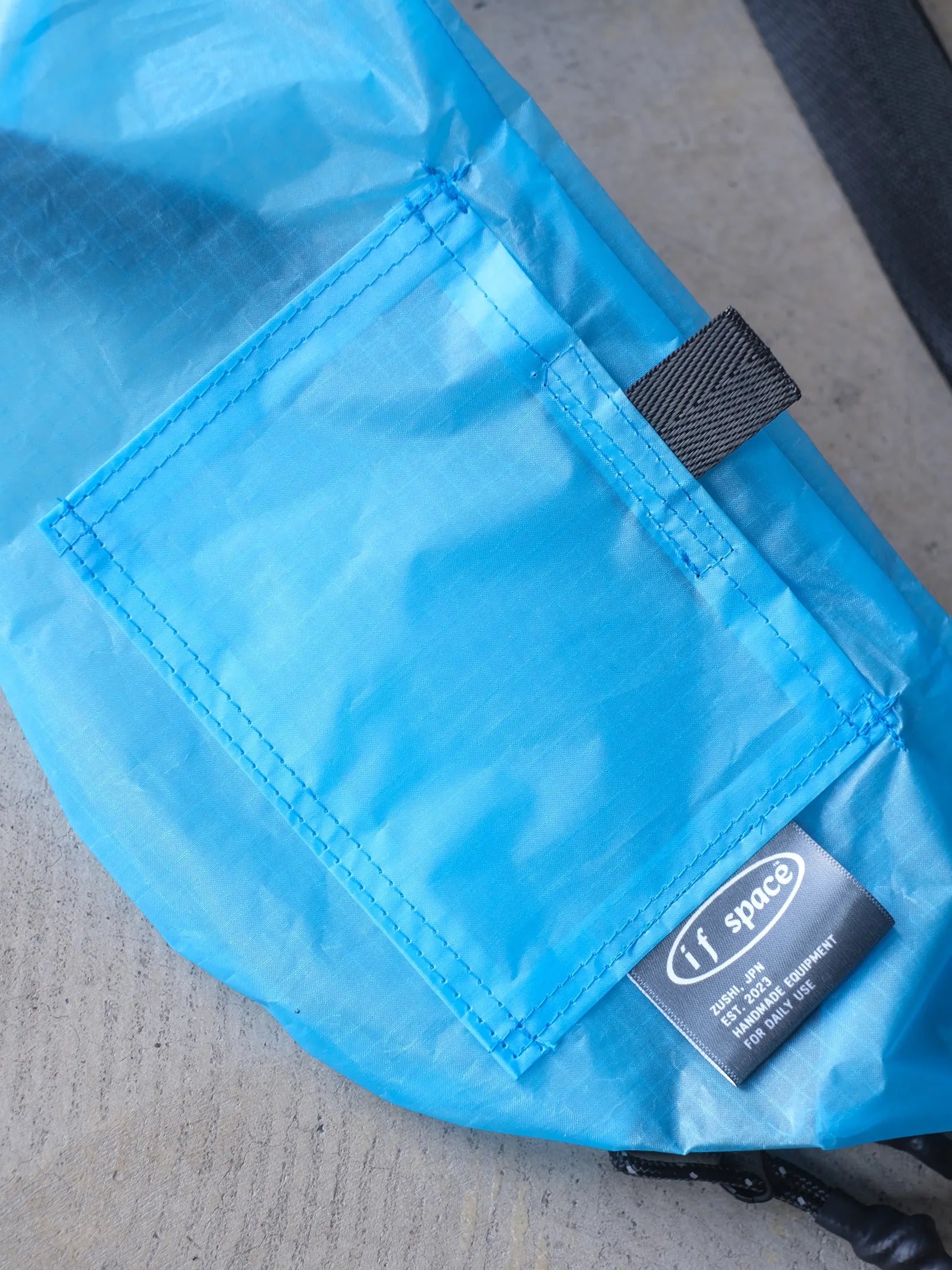 if space "Waist Mini Pack – Ghost Rip Blue"