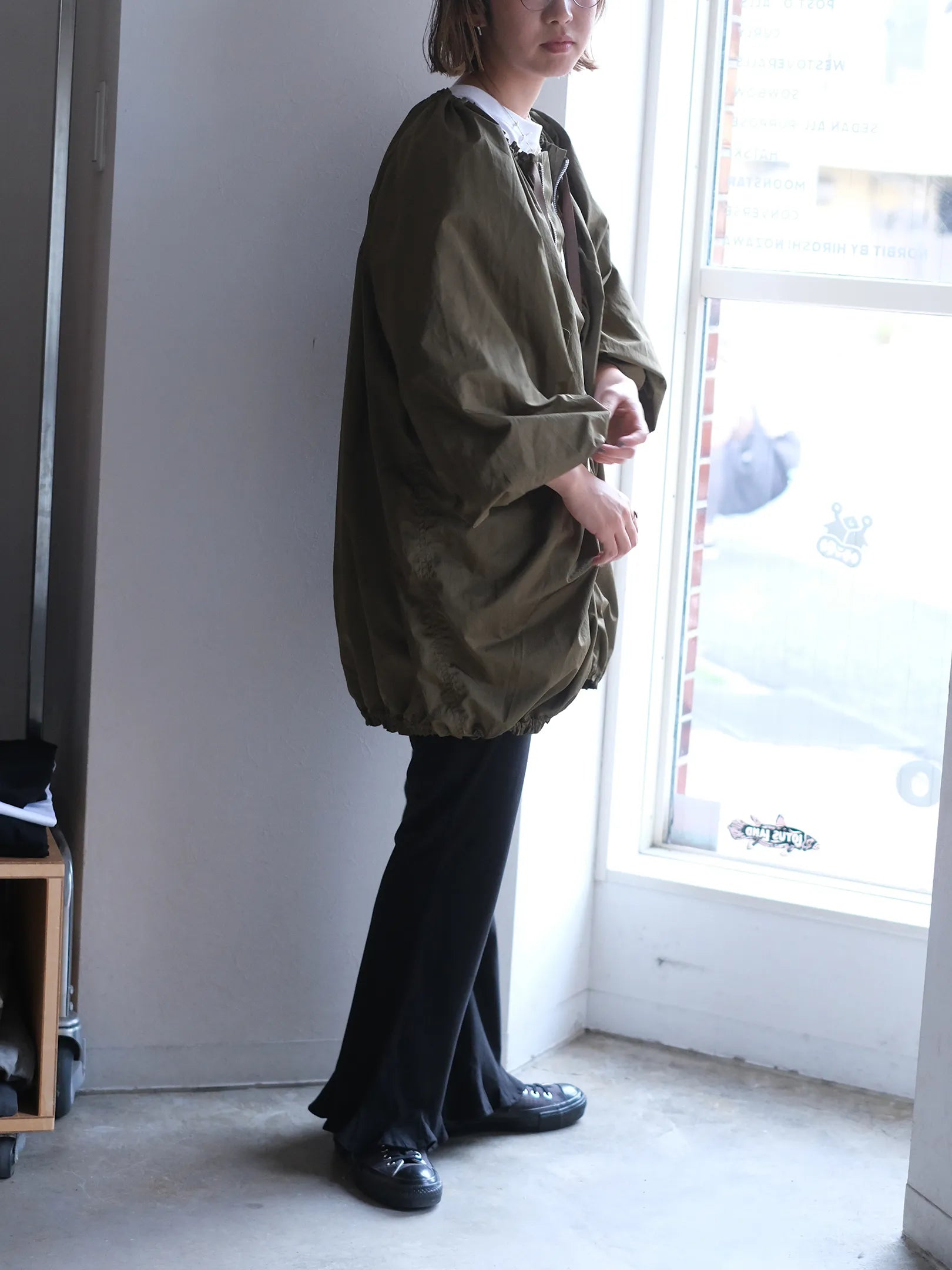 ANTHOM "ナイロン混　ギャザーアウター"