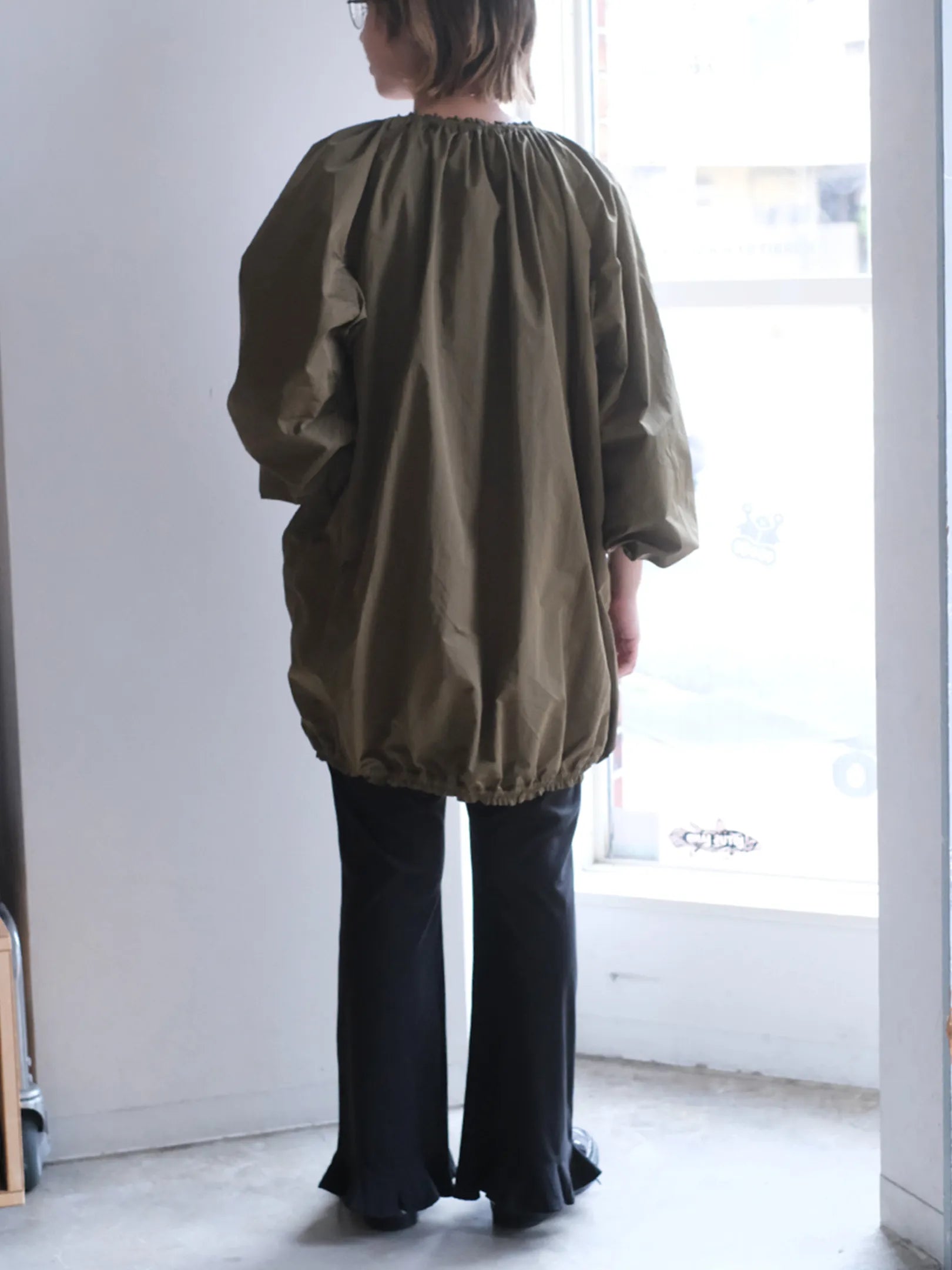 ANTHOM "ナイロン混　ギャザーアウター"
