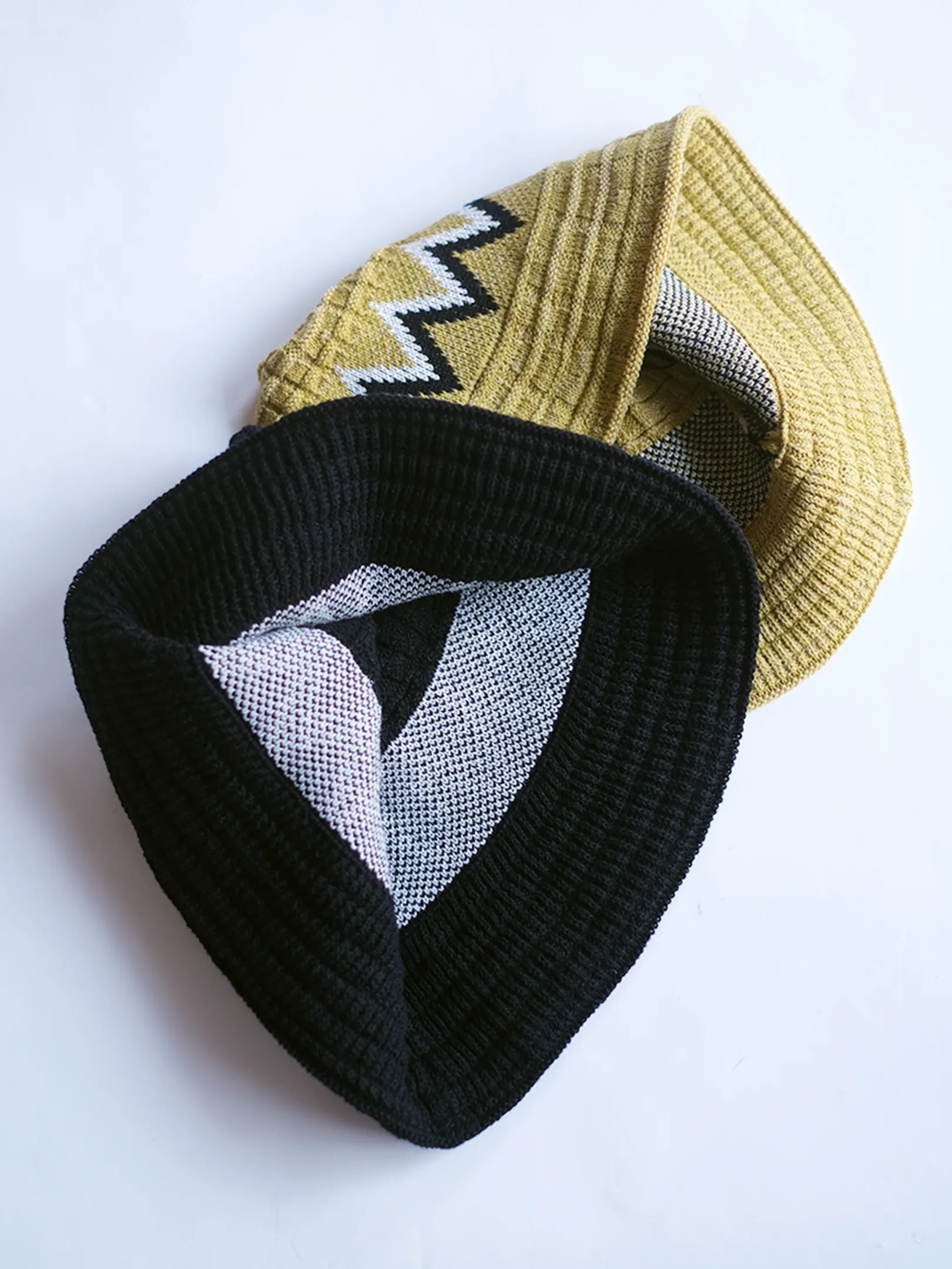 4/18 12~FOUND FEATHER "Waffle Tulip Hat(2colors)"